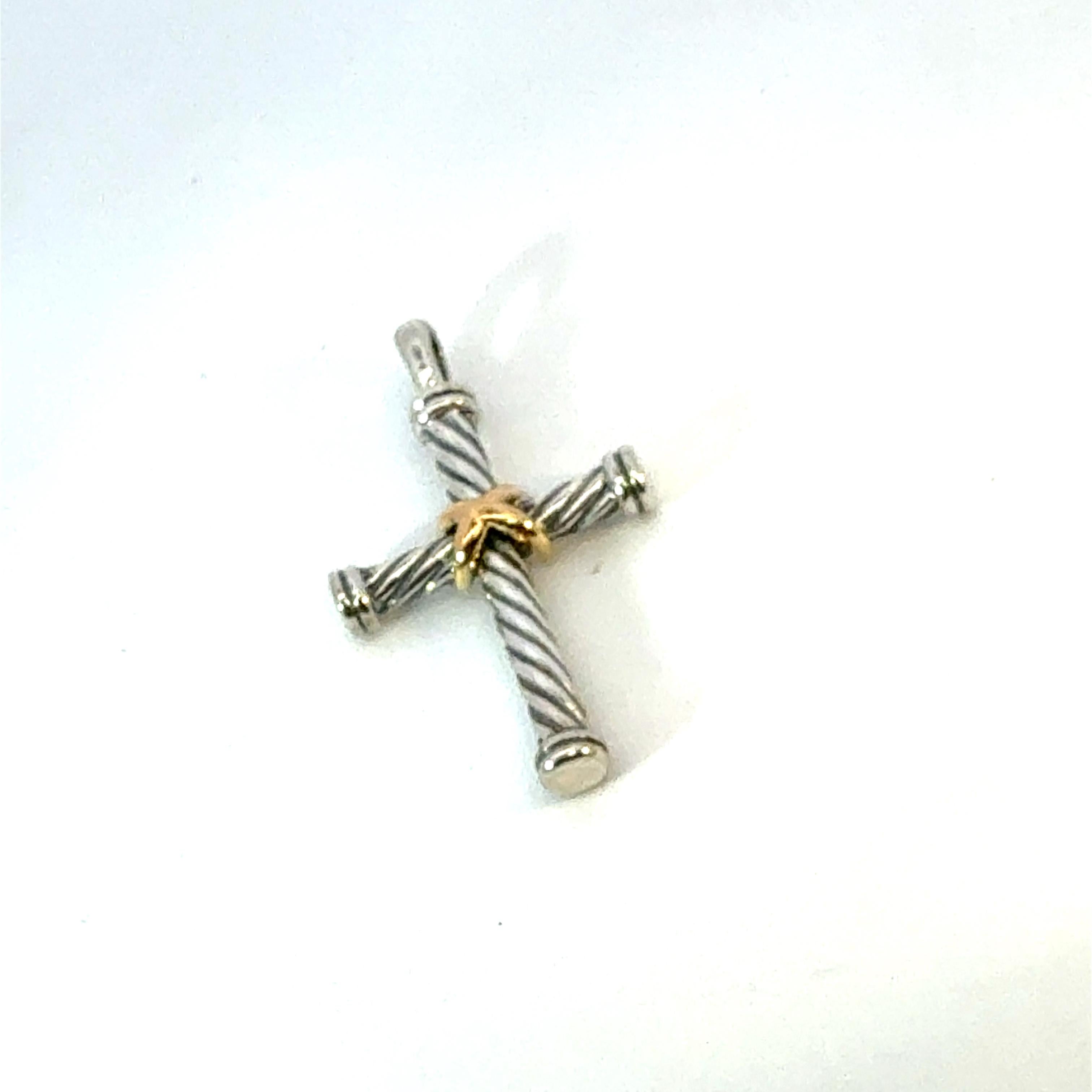 David Yurman Pendentif croix en or 18 carats et argent sterling Bon état - En vente à Brooklyn, NY
