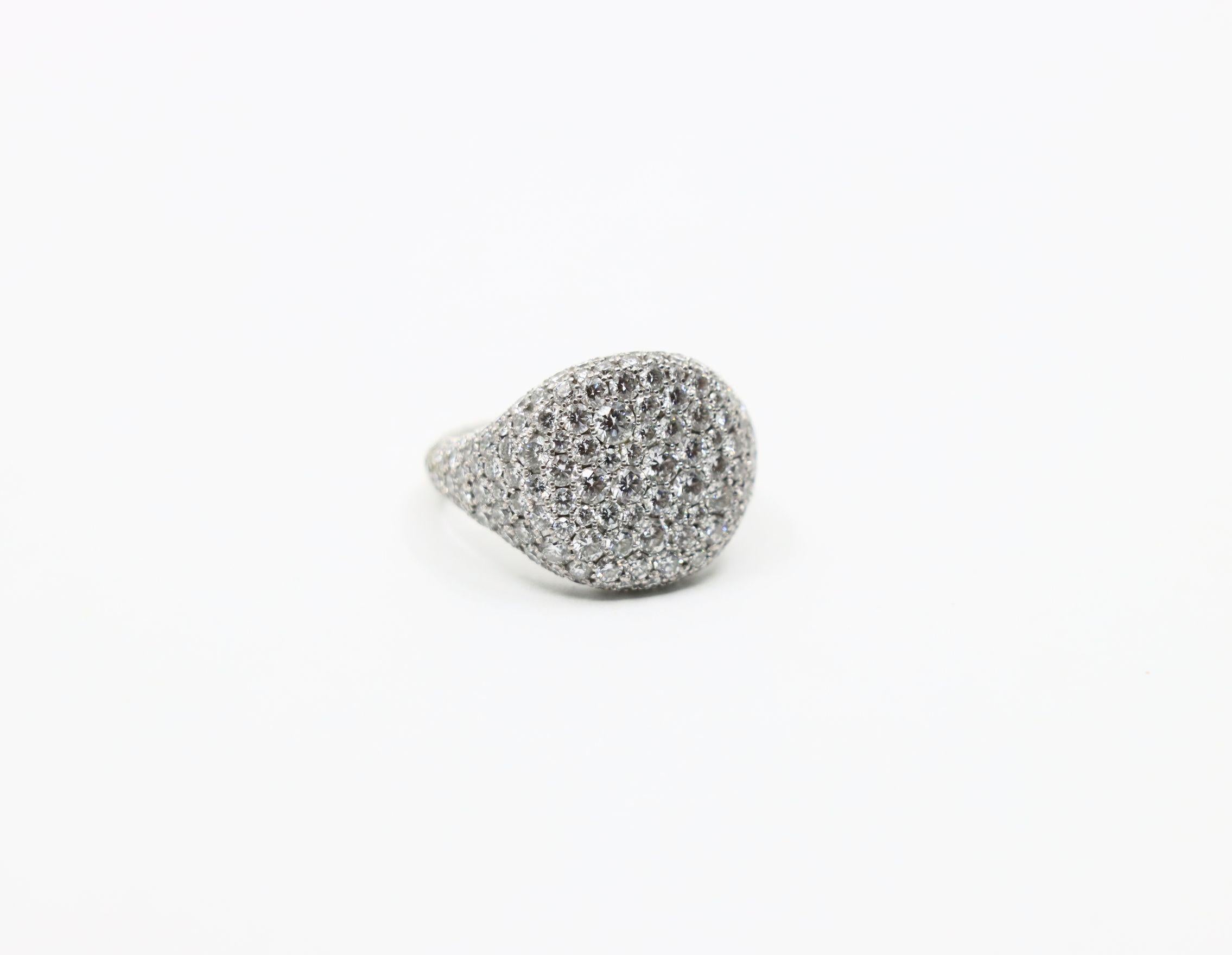 Taglio brillante David Yurman Anello da mignolo con pavé di diamanti in oro bianco 18 carati in vendita