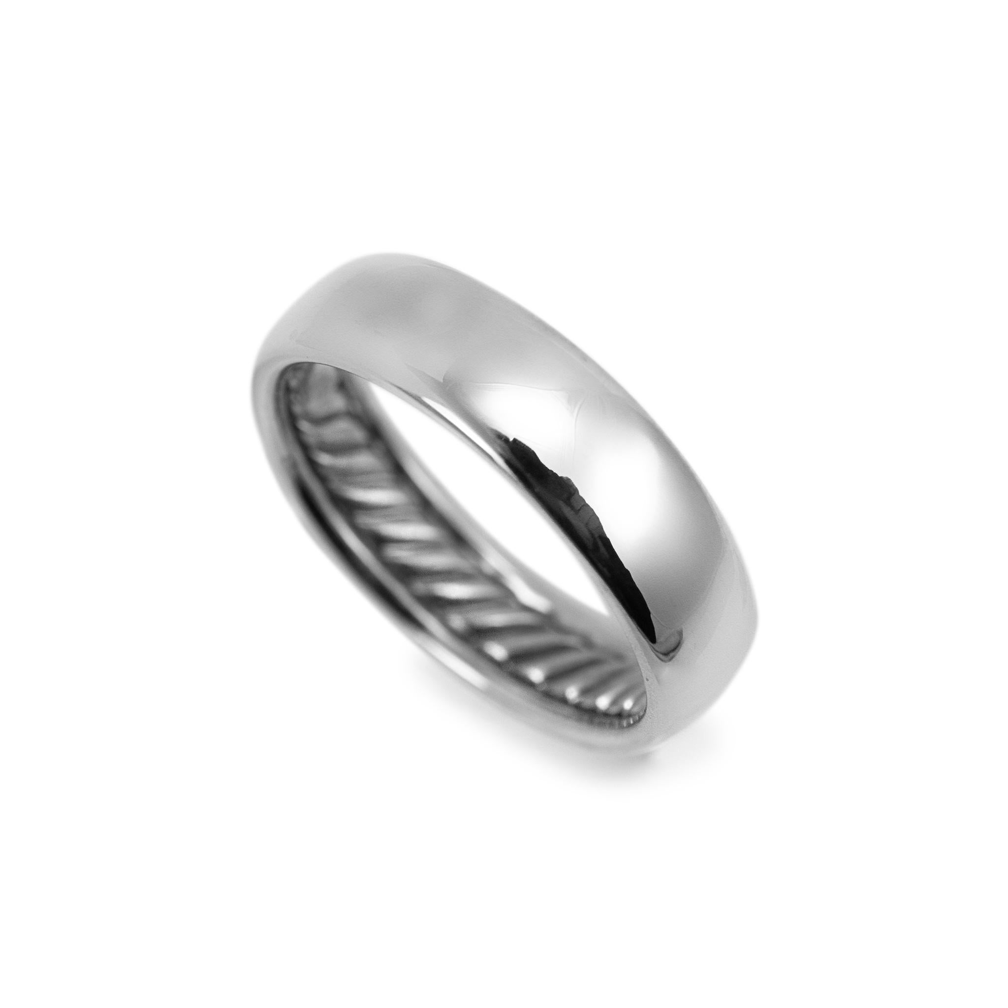 Brand: David Yurman

Gender: Men

Metal Type: 18K White Gold

Ring Size: 10

Width: 6.00 mm

Weight: 9.26 grams

Men's 18K white gold band with a half-round shank. The metal was tested and determined to be 18K white gold. Engraved with 