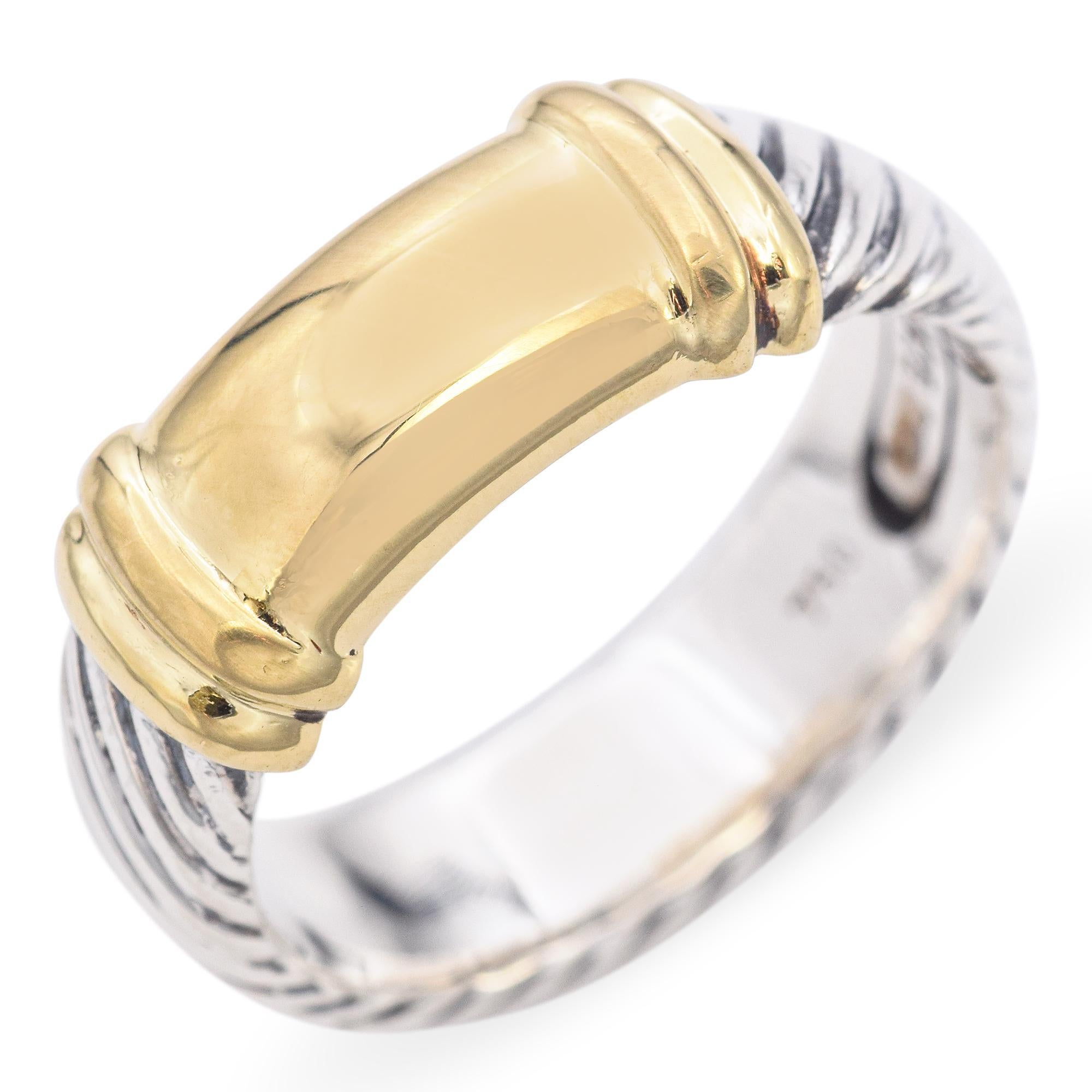 David Yurman 18K Yellow Gold and 925 Sterling Silver Two Tone Cable Ring In Good Condition For Sale In New York, NY