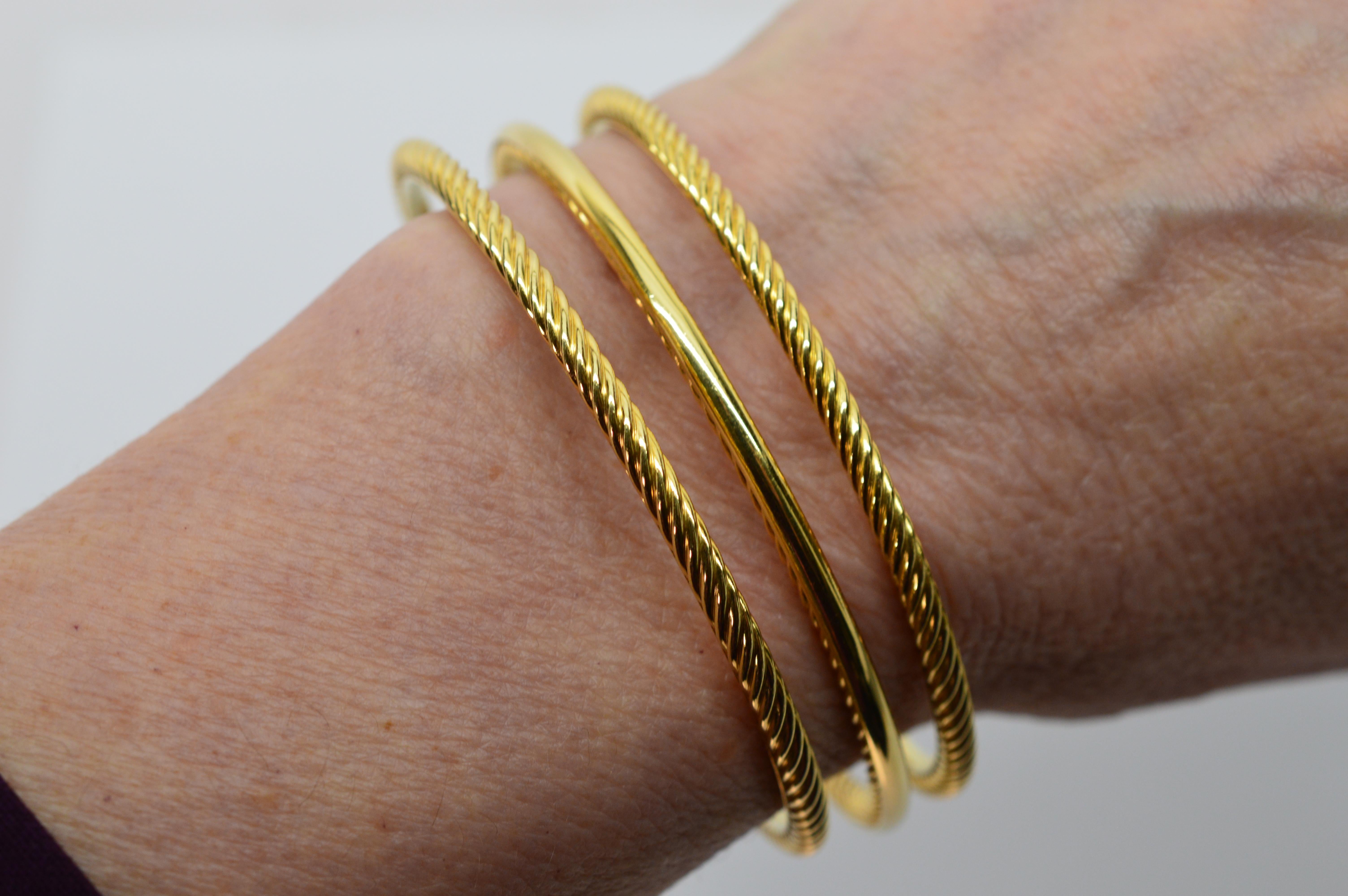 David Yurman 18K Yellow Gold Bangle Bracelet Trio In Excellent Condition In Mount Kisco, NY