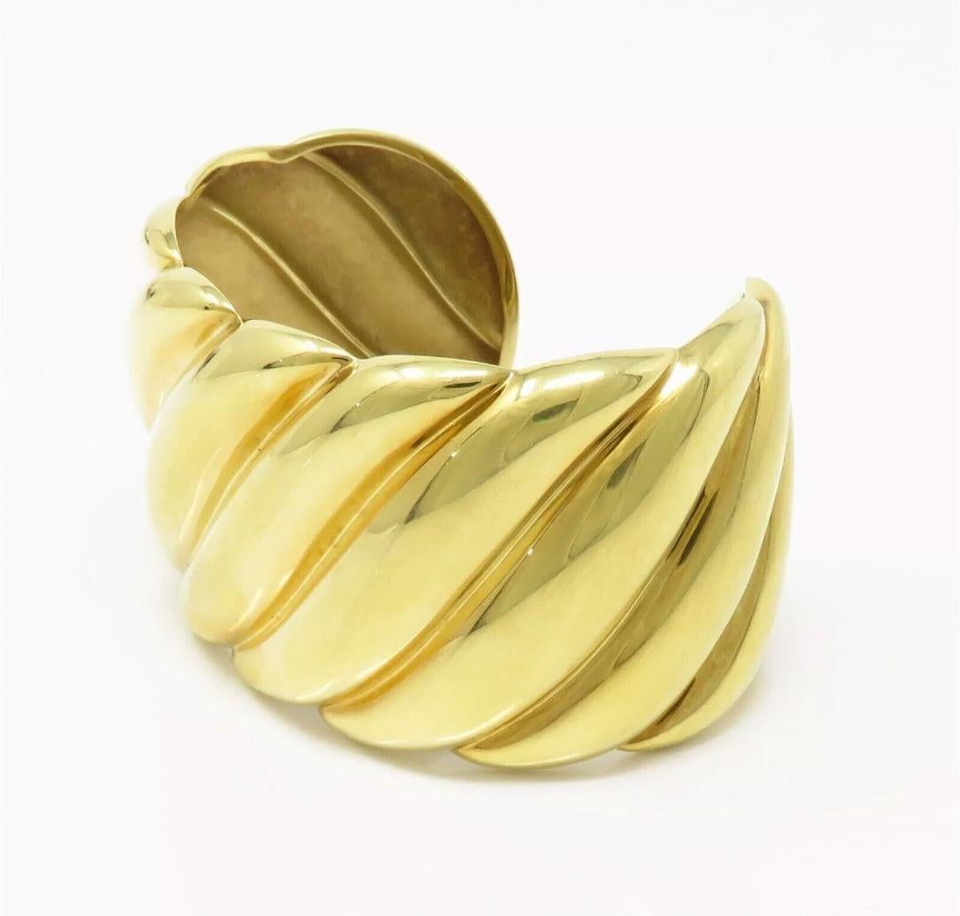 Women's David Yurman 18k Yellow Gold Cuff Bracelet For Sale