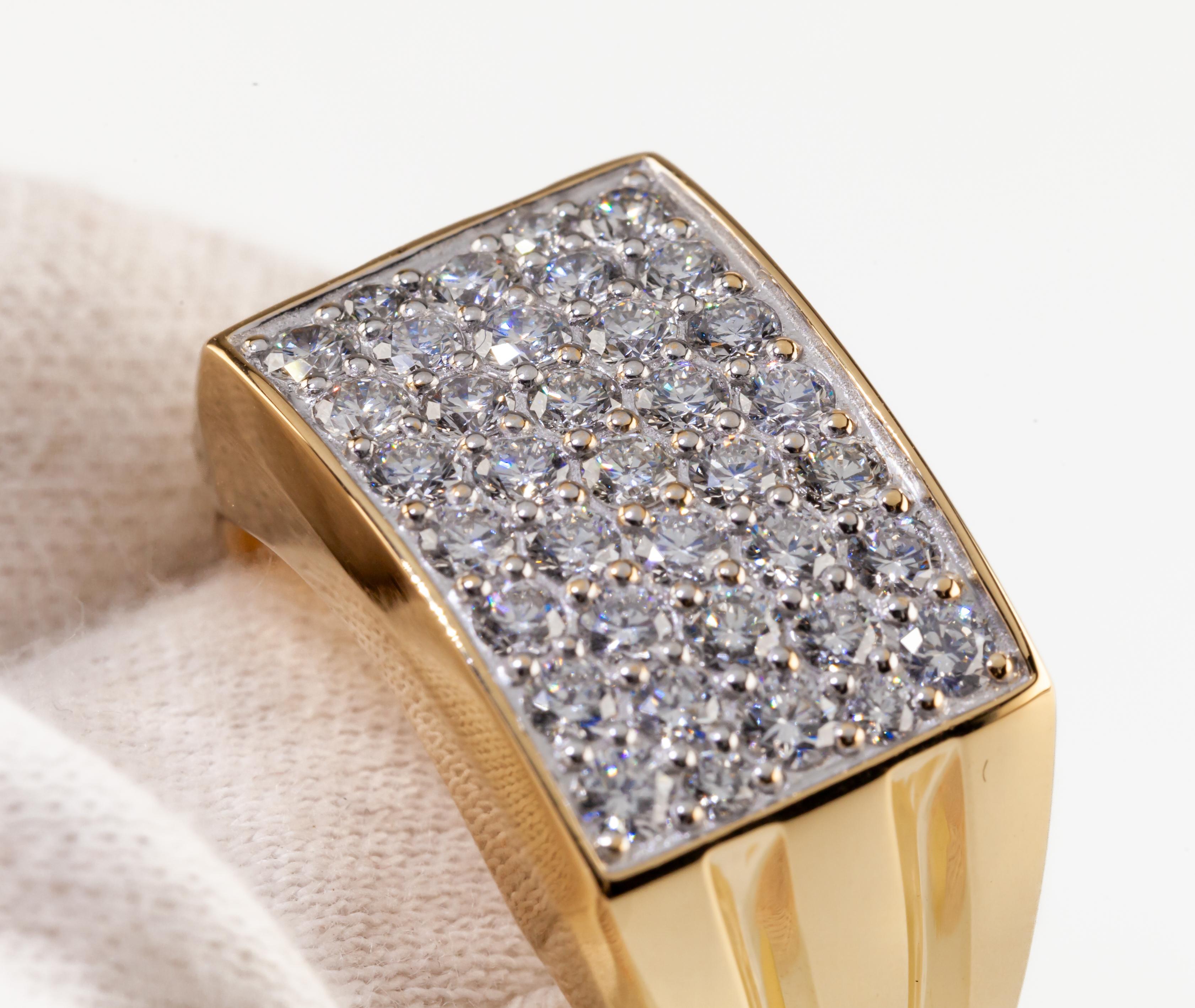 David Yurman 18k Yellow Gold Diamond Deco Beveled Signet Ring Size 11 For Sale 2