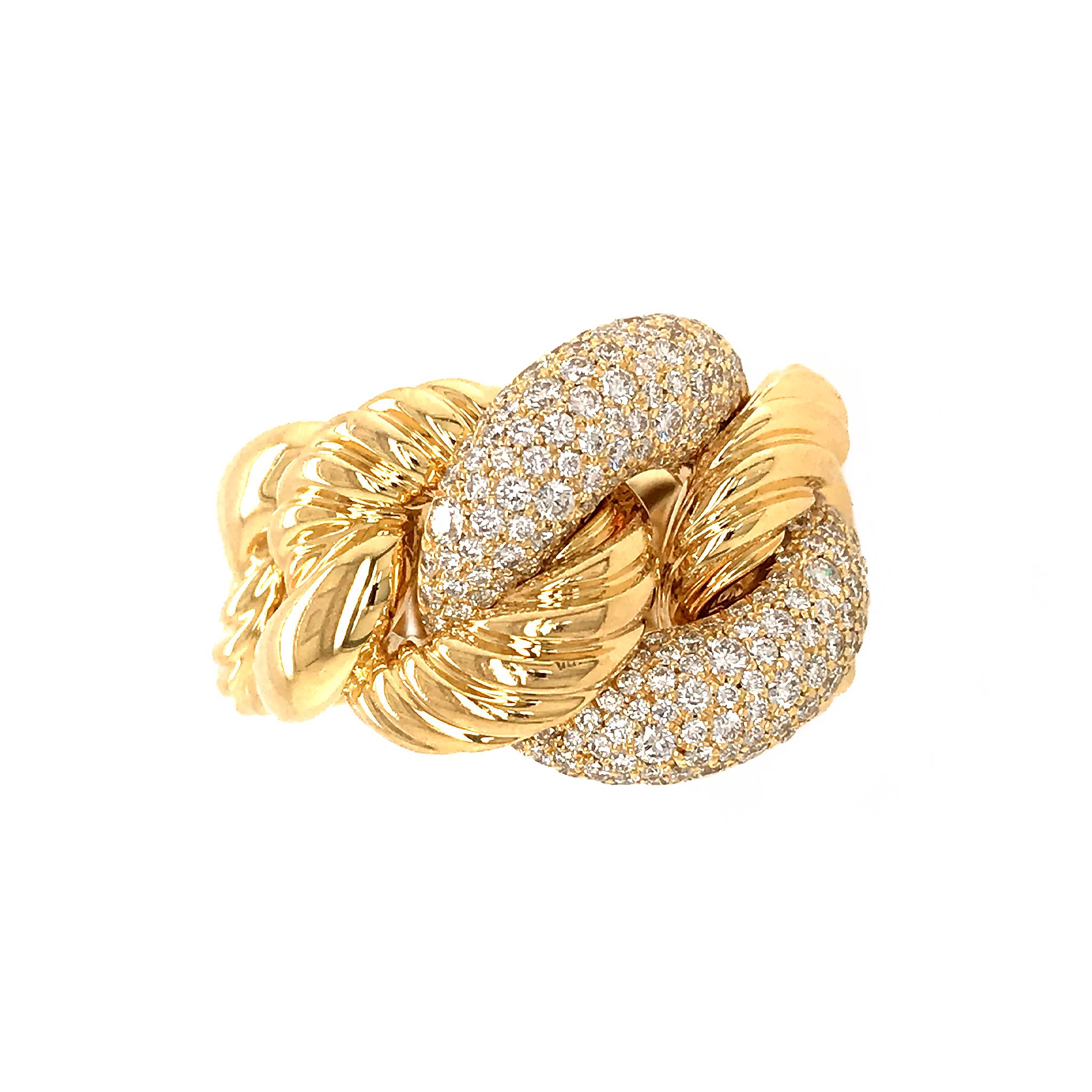 David Yurman 18 Karat Yellow Gold Pave Diamond Link Ring In Excellent Condition In New York, NY