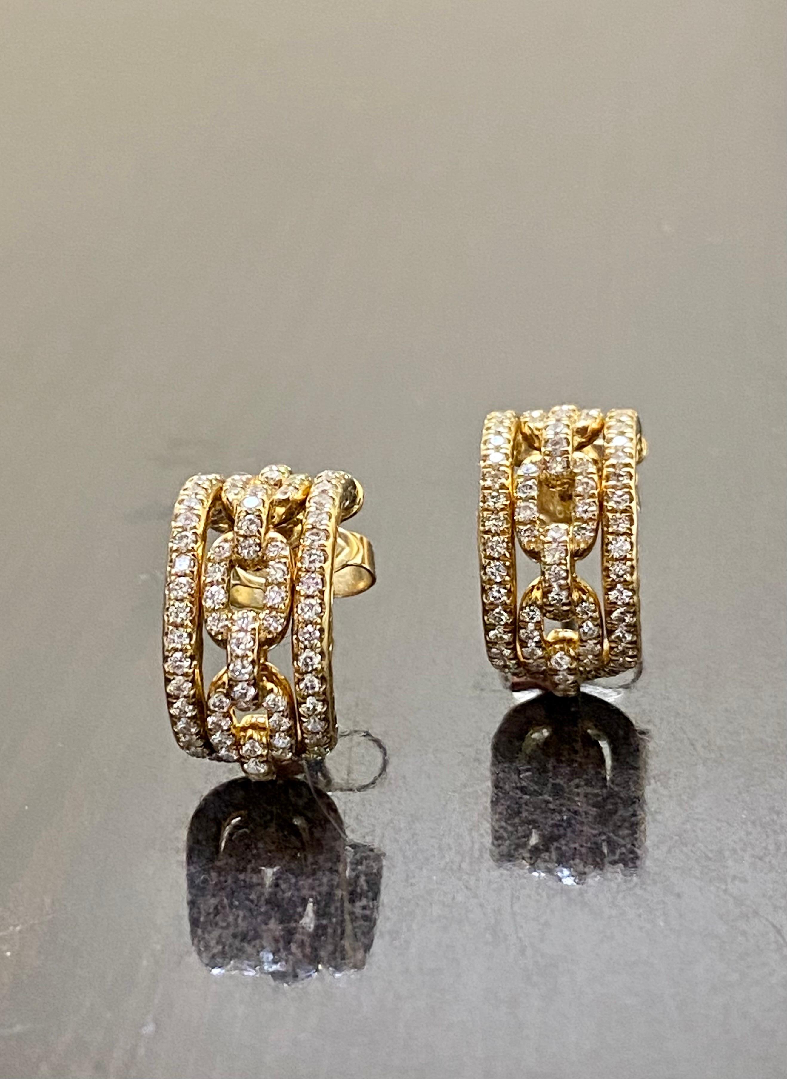 Modern David Yurman 18K Yellow Gold Stax Chain Link Diamond Huggie Hoope Earrings  For Sale