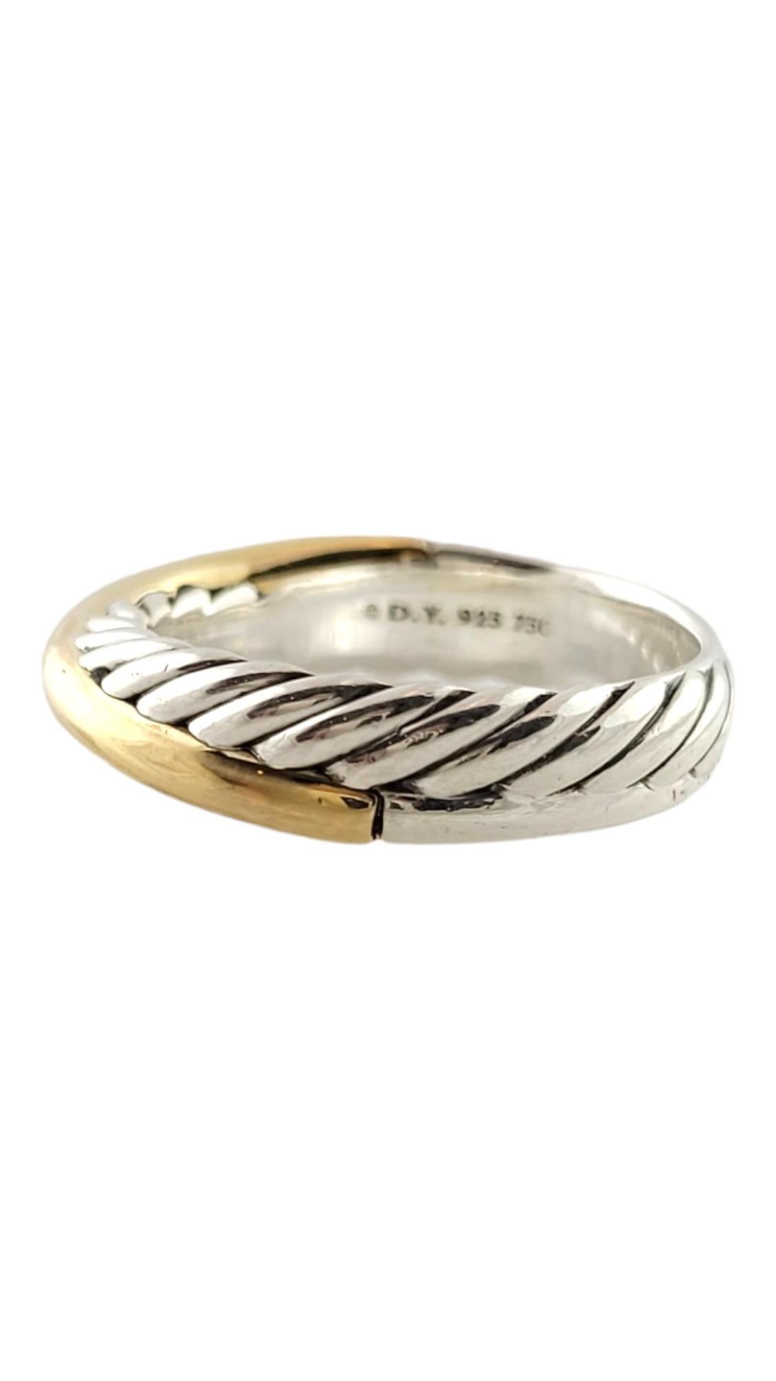 David Yurman 18K Yellow Gold & Sterling Silver Crossover Cable Ring Size 9

This gorgeous ring by designer David Yurman features a sterling silver cable band that crosses over a smooth 18K yellow gold band for a stunning look!

Ring size: 9

Shank: