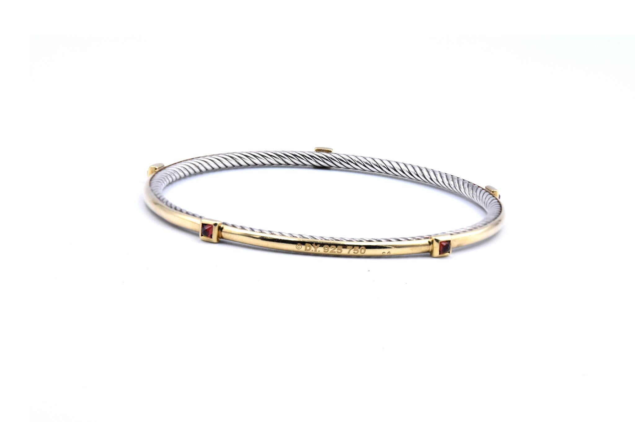 David Yurman 18 Karat Gelbgold und Sterling Silber Granat-Armreif im Zustand „Hervorragend“ in Scottsdale, AZ