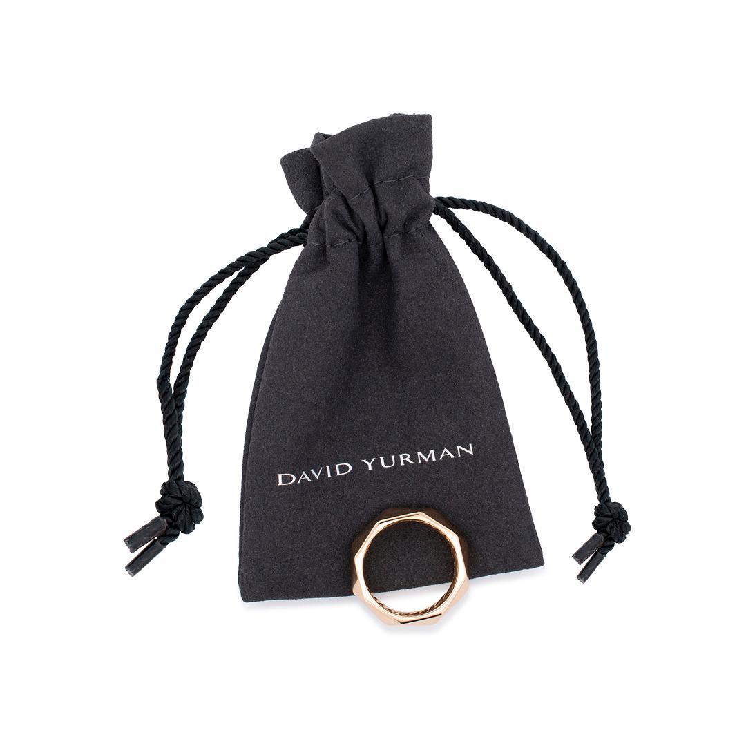 Brand: David Yurman

Gender: Unisex

Metal Type: 18K Yellow Gold

Ring Size: 8

Thickness: 6.05 mm

Total Weight: 9.96 grams

 

David Yurman 18K yellow gold Torqued Faceted ring with a soft square shank. Engraved with 