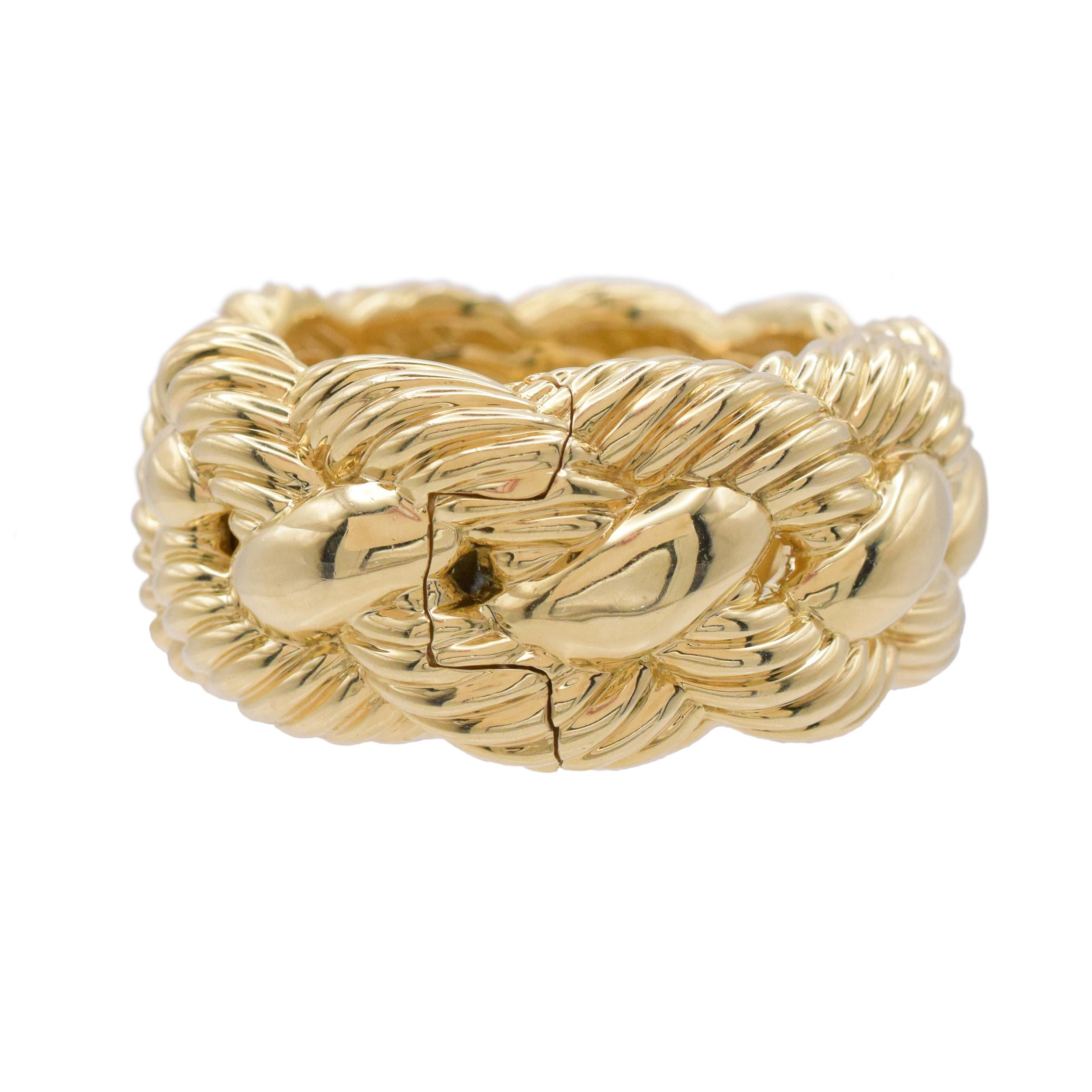 David Yurman 18k Yellow Gold Wide Woven Cable Cuff Bracelet. In Excellent Condition For Sale In New York, NY