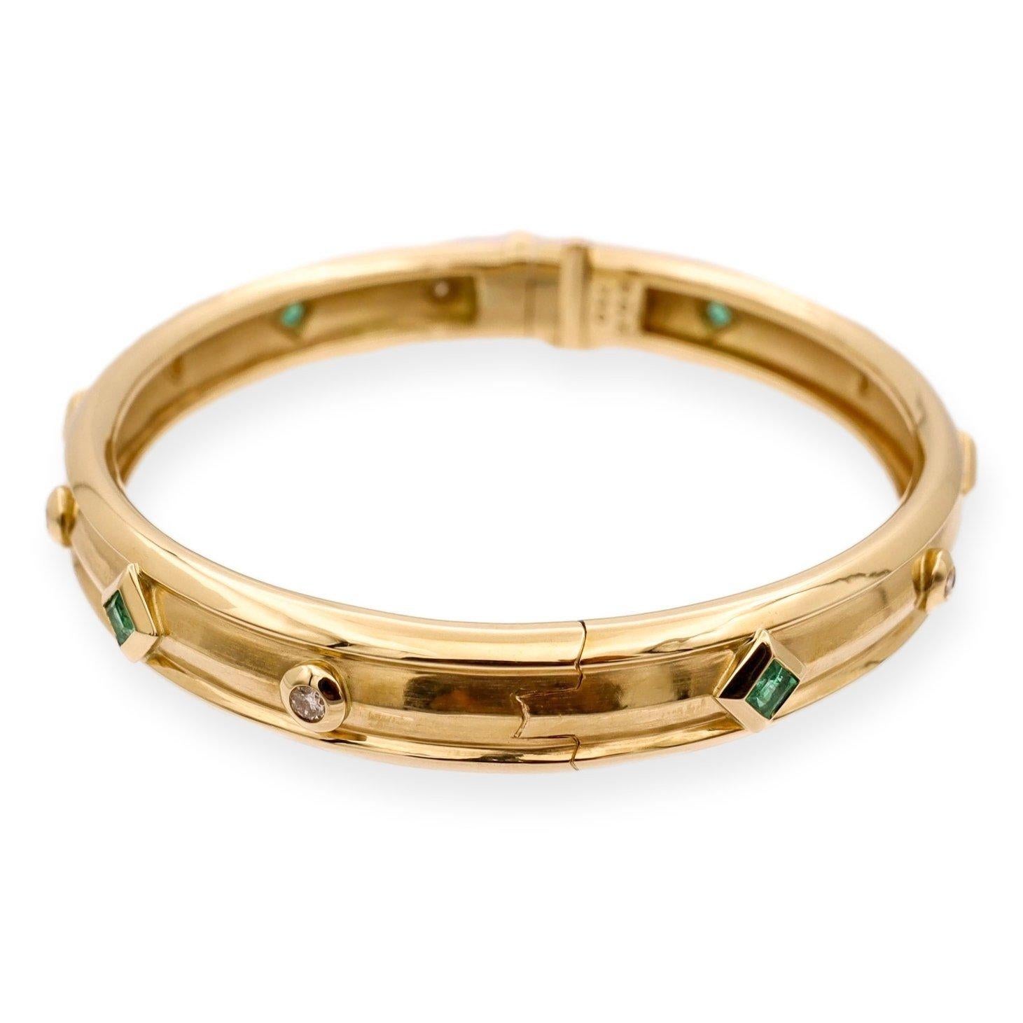 David Yurman bracelet from the Modern Renaissance collection finely crafted in 18 karat yellow gold featuring 6 square emeralds weighing 0.60 carats total weight and 6 round brilliant cut diamonds weighing 0.18 carats total weight interlocking all