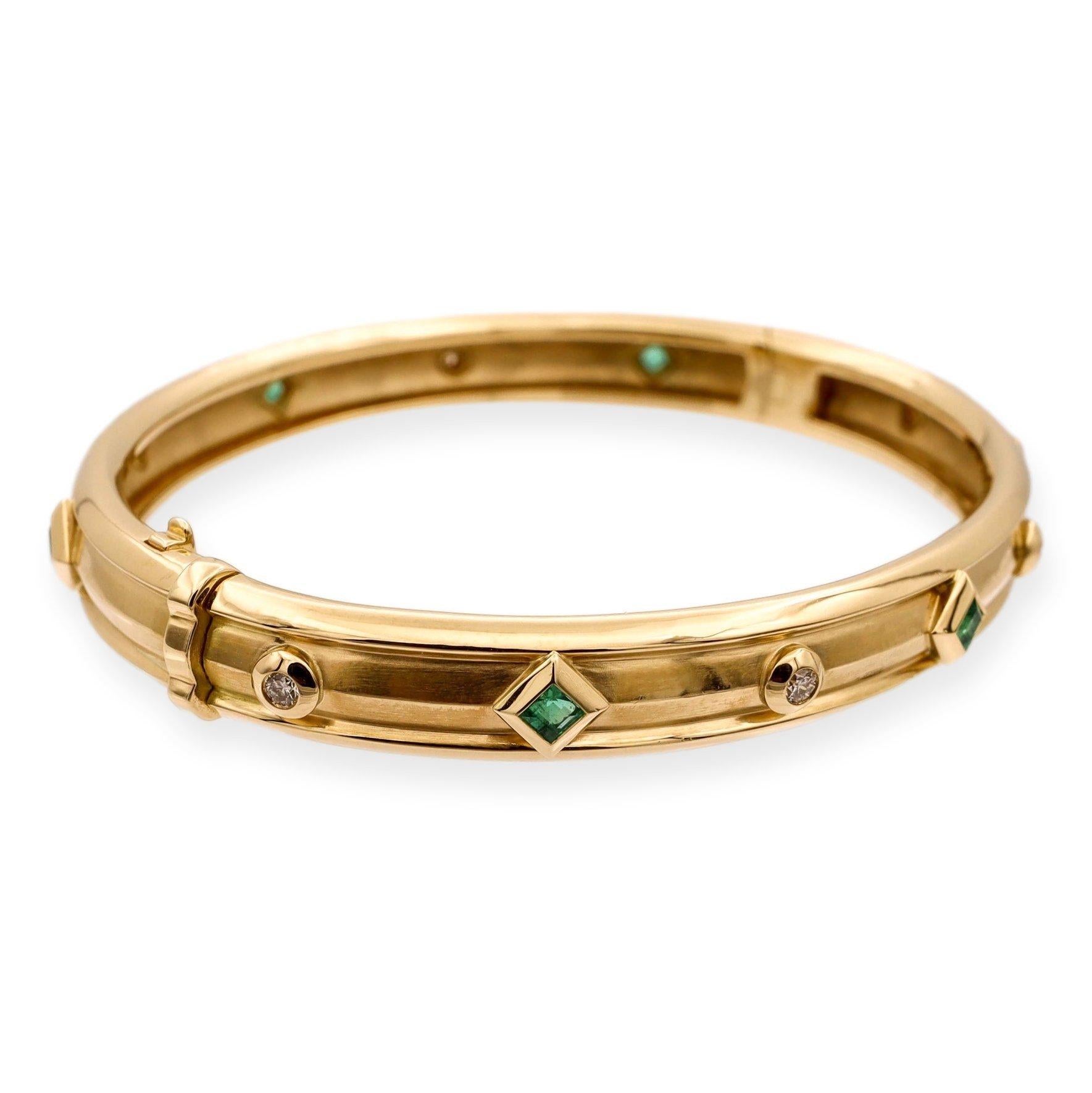 David Yurman 18ky Gold Modern Renaissance Gold Diamond Emerald Bracelet Medium In Excellent Condition In New York, NY