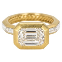 Anillo de compromiso de David Yurman con un diamante de 2,01 quilates, corte esmeralda certificado por el GIA, en oro de 18 quilates