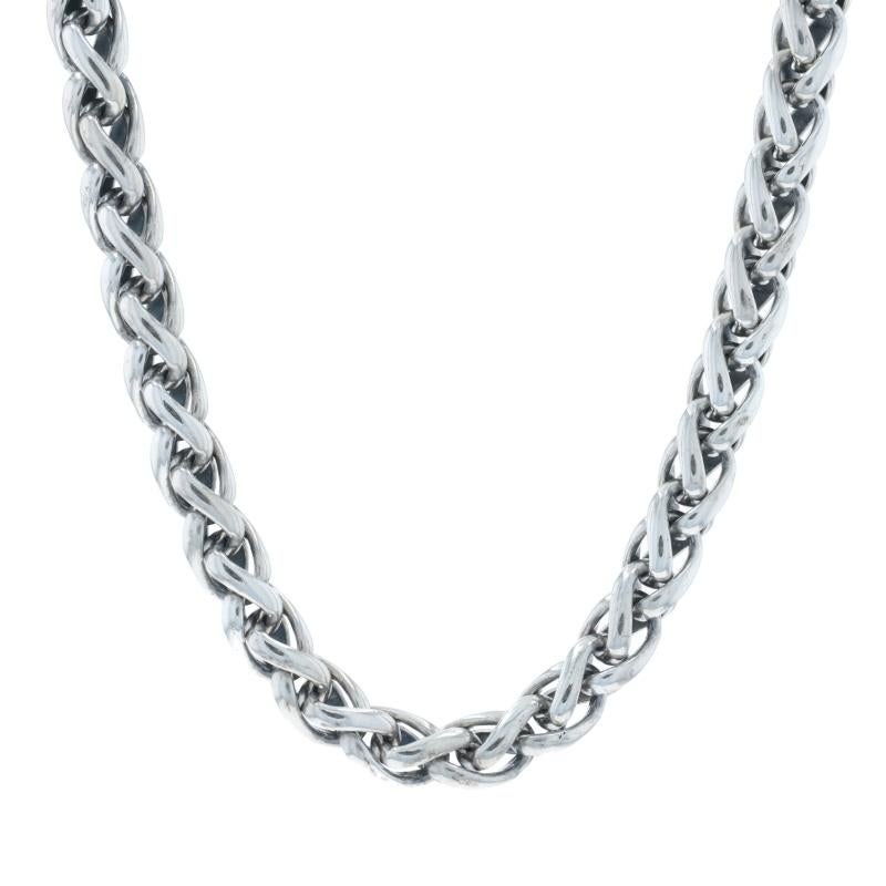 Marchio: David Yurman
Design:  Collana di grano da 6 mm

Contenuto metallico: Argento Sterling e oro giallo 14k

Stile della catena: Grano
Stile della collana: Catena
Tipo di chiusura: Chiusura a moschettone

Misure

Lunghezza: 17 1/4