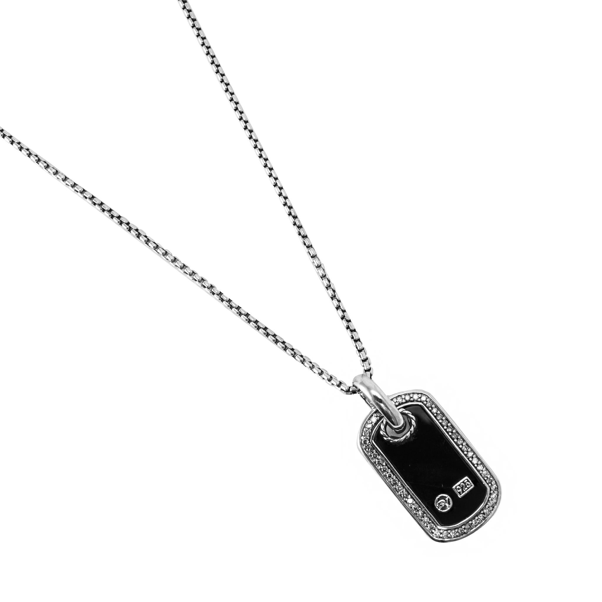 Taglio rotondo David Yurman Collana con ciondolo con medaglietta in onice nero e diamanti in argento 925. in vendita