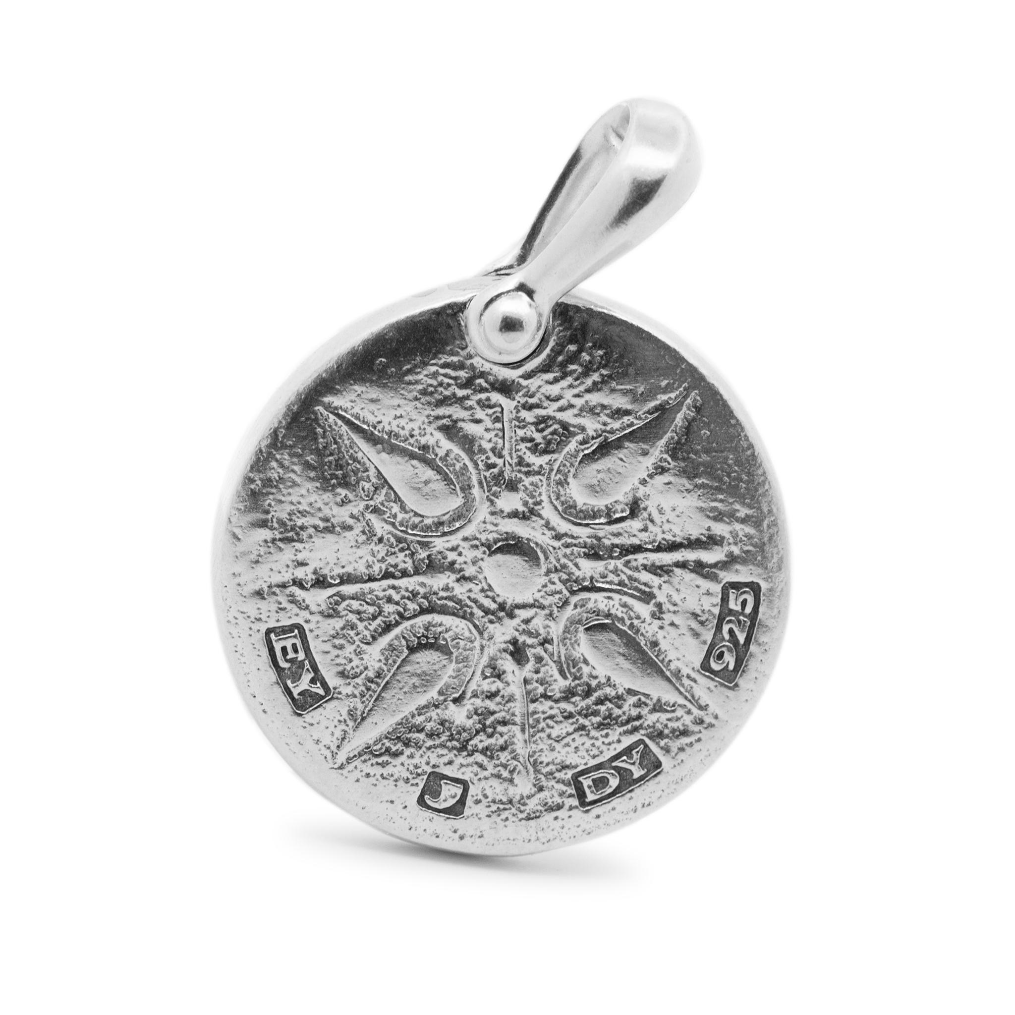 Brand: David Yurman

Gender: Ladies

Metal Type: 925 Sterling Silver

Length: 1.25 inches

Width: 3.68 mm 

Weight: 19.45 grams

Silver circle pendant. Engraved with 
