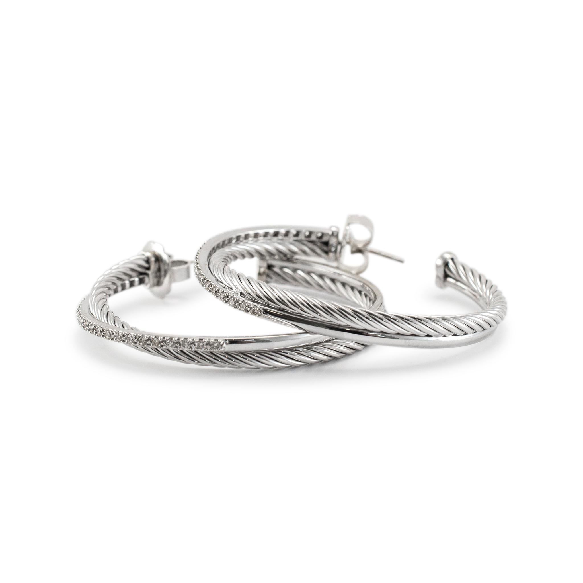 David Yurman 925 Sterlingsilber Weißgold Crossover Pave Diamant-Creolen-Ohrringe im Zustand „Hervorragend“ in Houston, TX