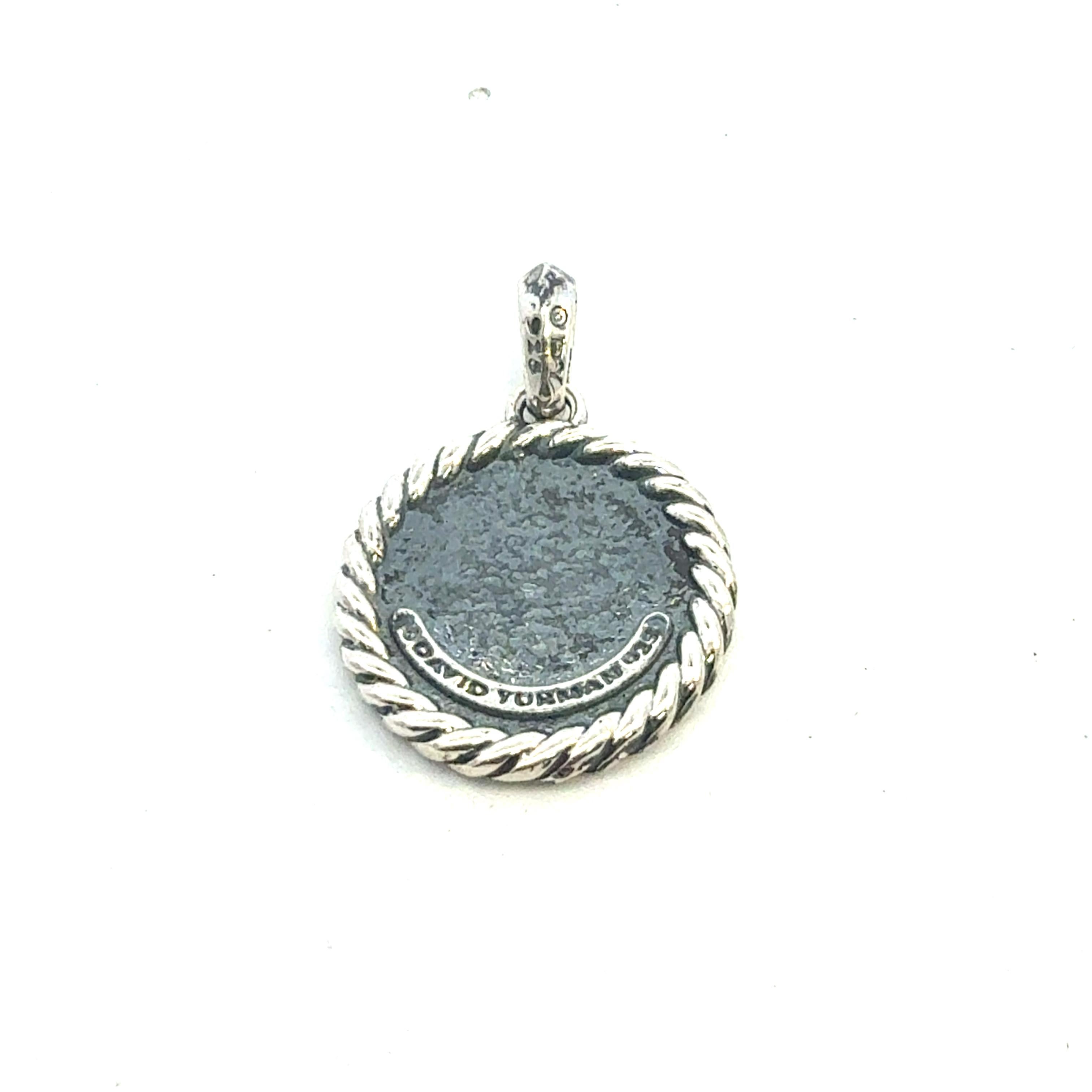 David Yurman A Initial Amulet Pendant Sterling Silver Estate In condizioni buone in vendita a Brooklyn, NY