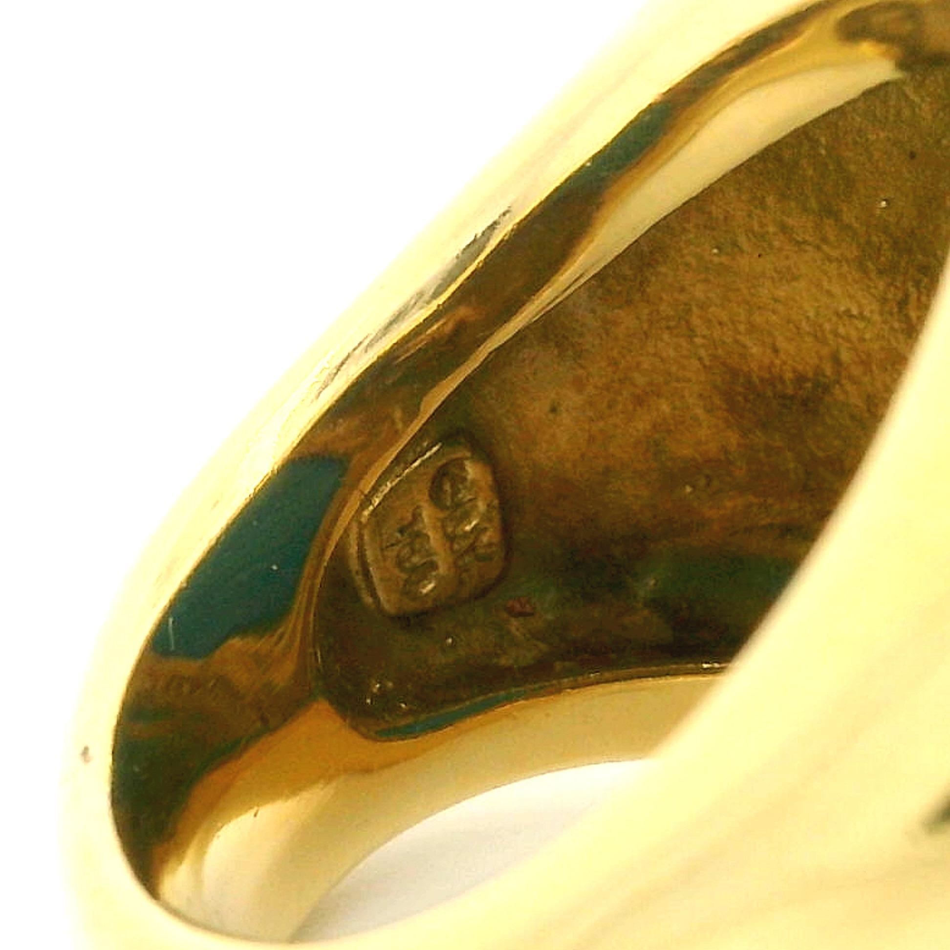 David Yurman Albion 18k Yellow Gold Turquoise & Diamond Large Bezel Heavy Ring In Excellent Condition For Sale In Montclair, NJ