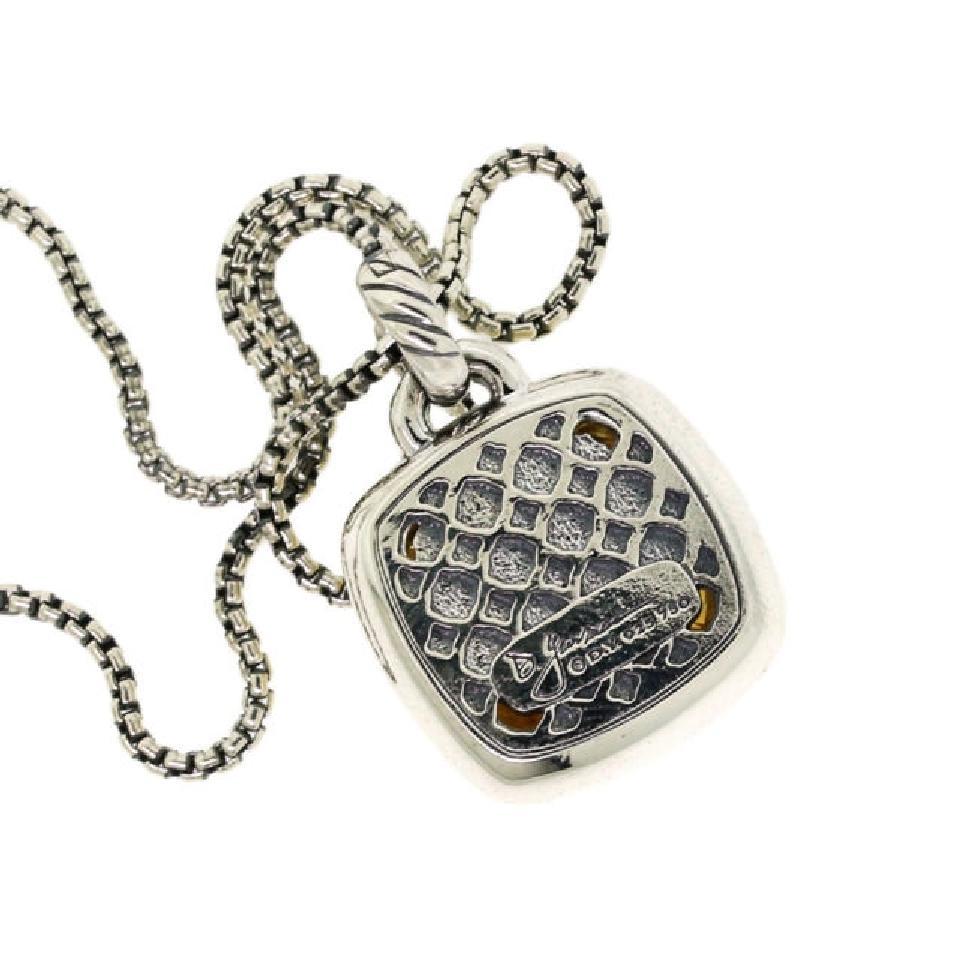 -Sterling Silver and 18-karat yellow gold
-Faceted champagne citrine, 17x17mm
-Pave diamonds, 0.38 total carat weight
-Pendant, 21x21mm
-DY baby box chain, 1.7mm
-18'' chain length
New without Tags (never worn)
*David Yurman pouch