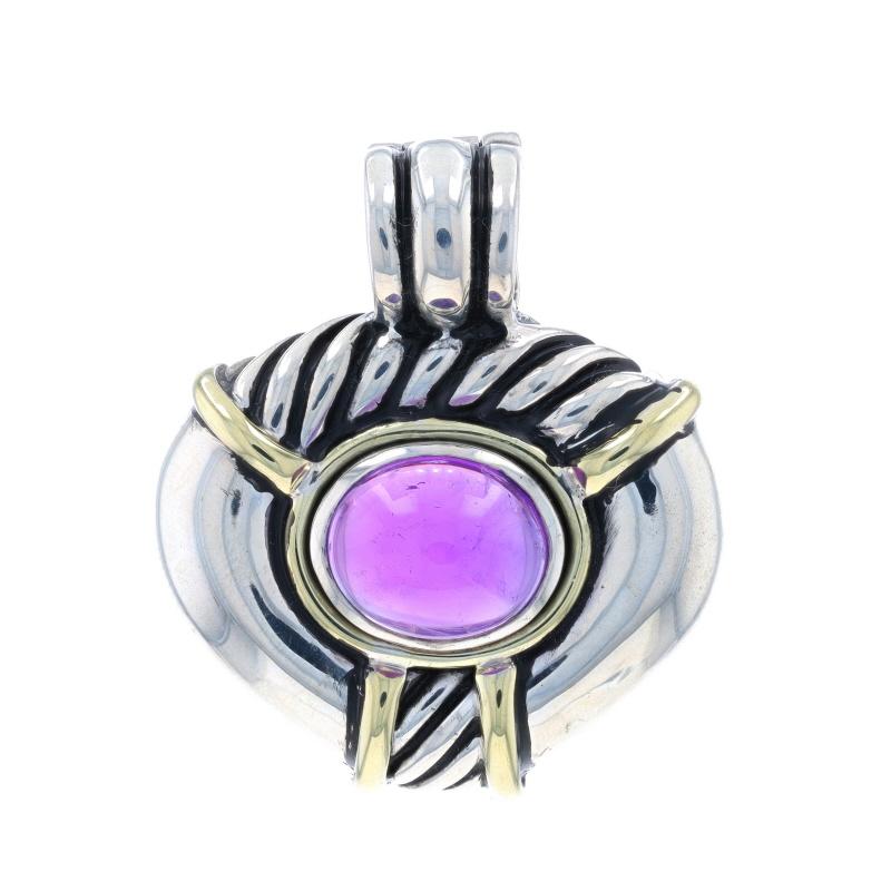 Marque : David Yurman

Contenu du métal : Argent sterling et or jaune 14k

Informations sur les pierres

Améthyste naturelle
Coupe : Cabochon ovale
Couleur : violet

Style : Pendentif à clip amplificateur
Caractéristiques : Détaillage des