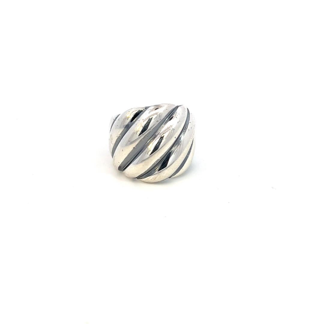Auténtico anillo de cable David Yurman Estate Talla 6 Plata 18 mm de altura DY478

PVP: 590,00

Este elegante anillo Auténtico David Yurman está hecho de plata de ley.

VENDEDOR DE CONFIANZA DESDE 2002

¡¡POR FAVOR VEA NUESTROS CIENTOS DE