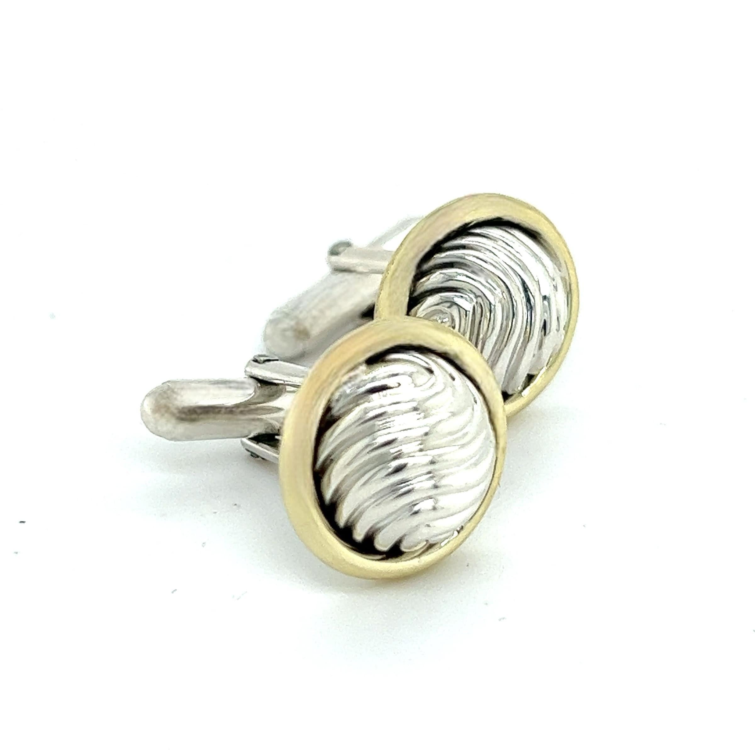 David Yurman Authentic Estate Cufflinks 14k Gold + Silver In Good Condition For Sale In Brooklyn, NY
