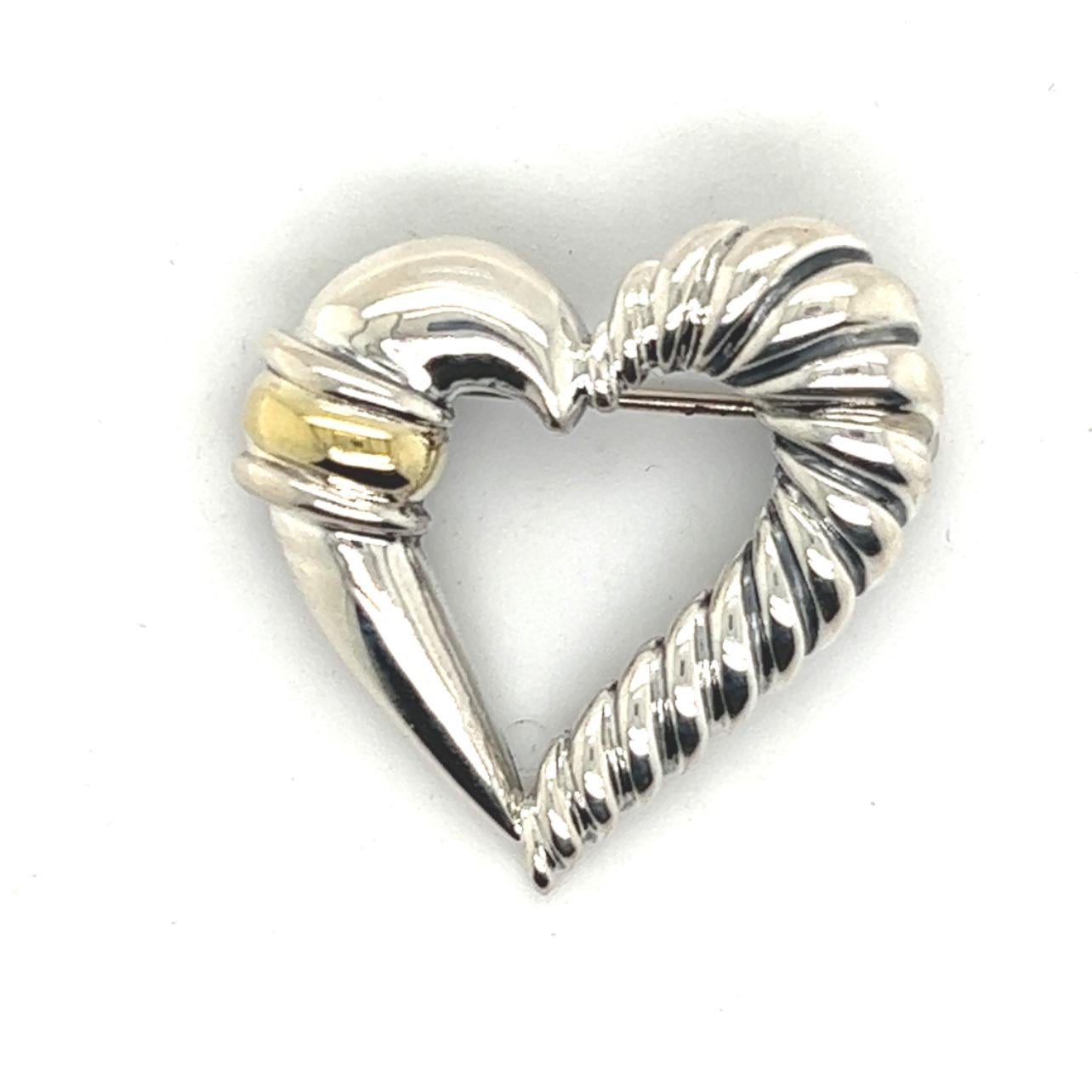 David Yurman Authentic Estate Heart Brooch Pin 14k Gold + Silver DY183

Retail: $799.00

TRUSTED SELLER SINCE 2002

PLEASE SEE OUR HUNDREDS OF POSITIVE FEEDBACKS FROM OUR CLIENTS!!

FREE SHIPPING

DETAILS
Weight: 5.60 Grams
Metal: Sterling Silver &