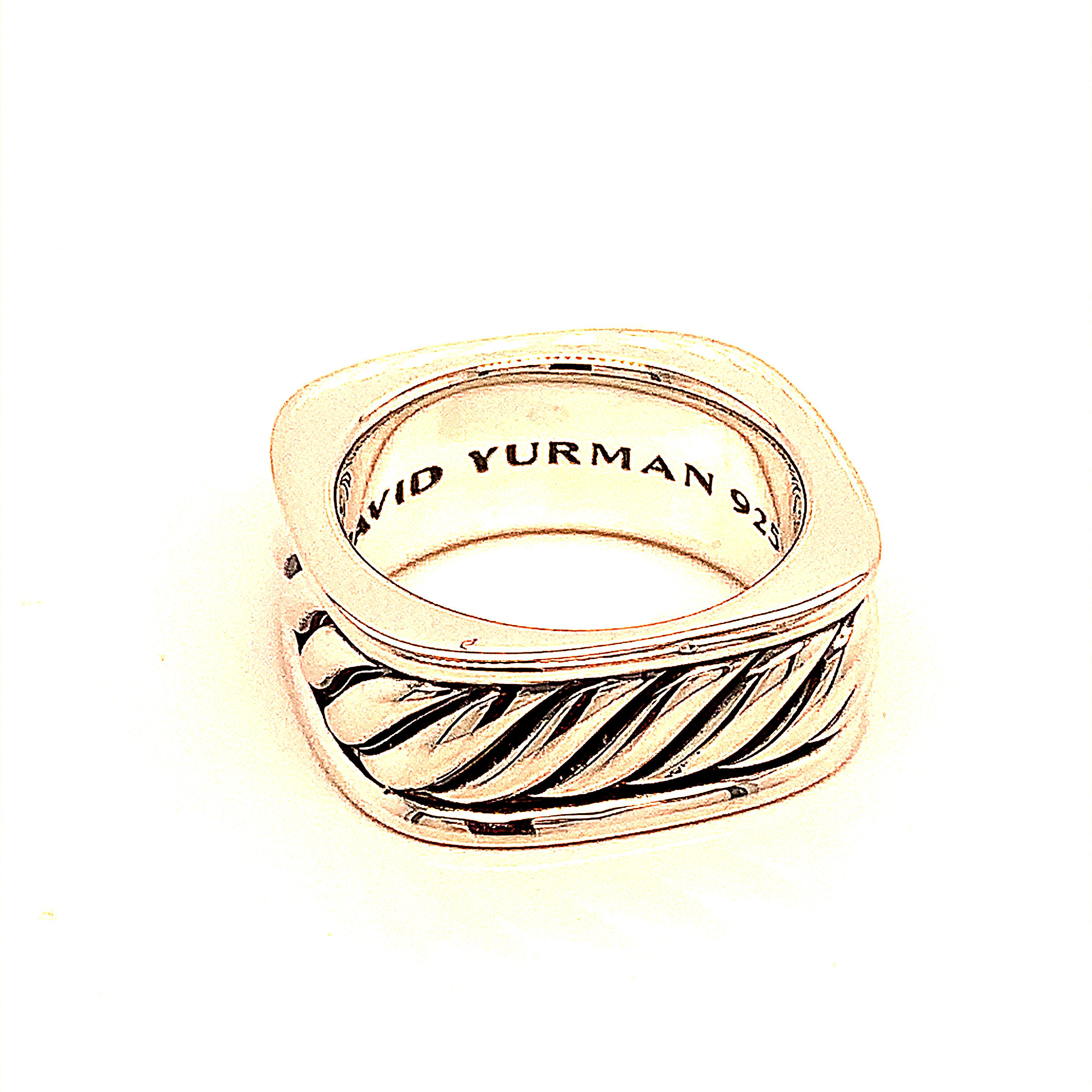 David Yurman Authentic Estate Mens Ring Sterling Silver In Good Condition In Brooklyn, NY