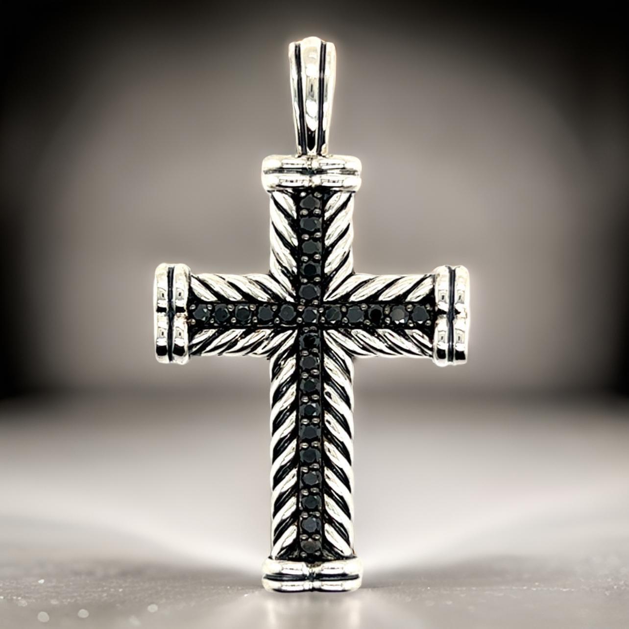 David Yurman Pendentif croix en argent à chevrons et diamants noirs de 16,5 g en vente 6