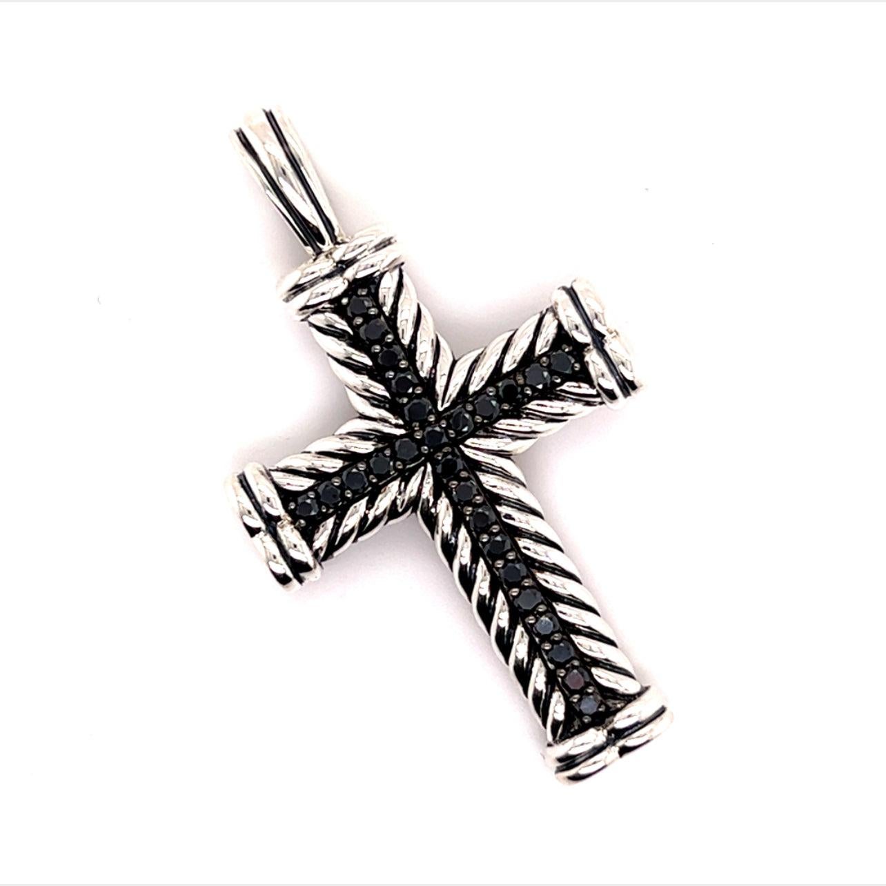 David Yurman Pendentif croix en argent à chevrons et diamants noirs de 16,5 g en vente 1