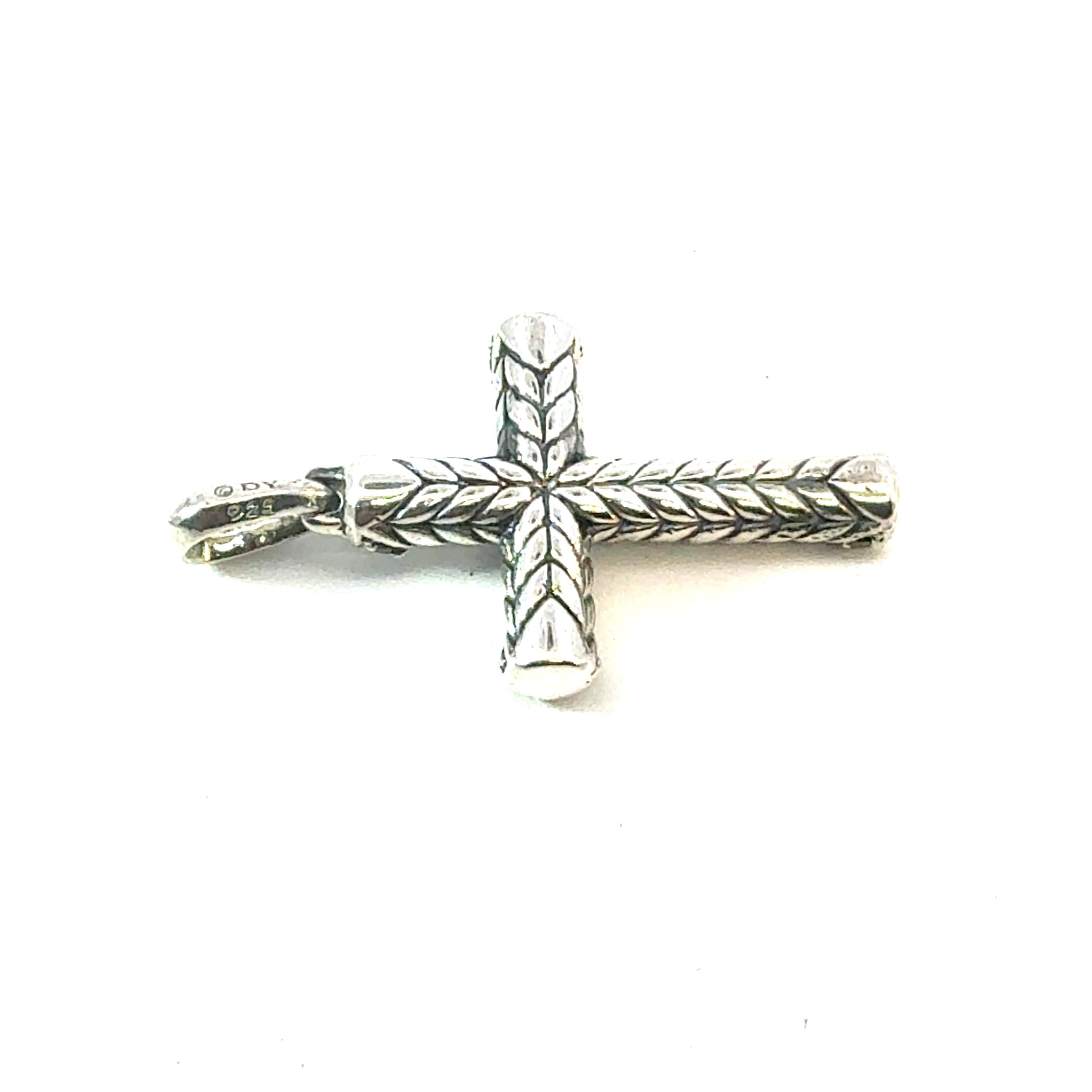 Authentic David Yurman Black Diamond Cross Pendant Sterling Silver Estate DY695

Retails $999.00

This elegant Authentic David Yurman cross pendant is made of sterling silver.

TRUSTED SELLER SINCE 2002

PLEASE SEE OUR HUNDREDS OF POSITIVE FEEDBACKS