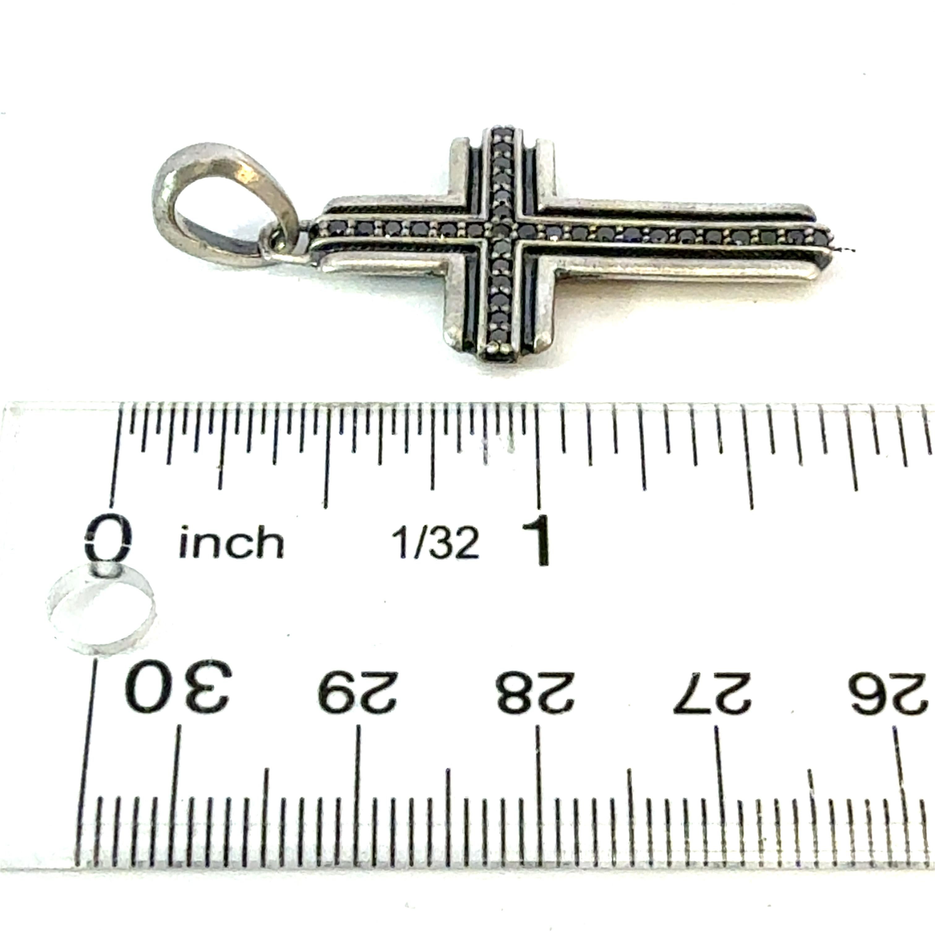 David Yurman Pendentif croix en argent sterling et diamants noirs en vente 1