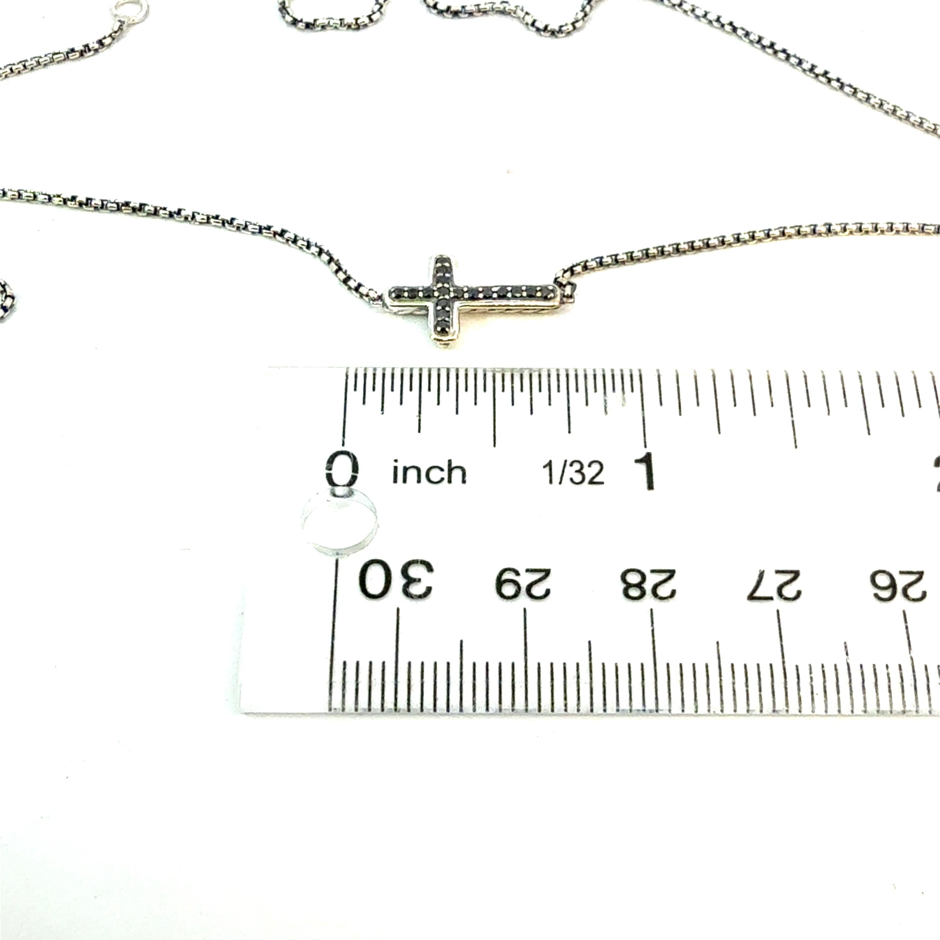 David Yurman Pendentif Croix en diamant noir avec chaîne de 16