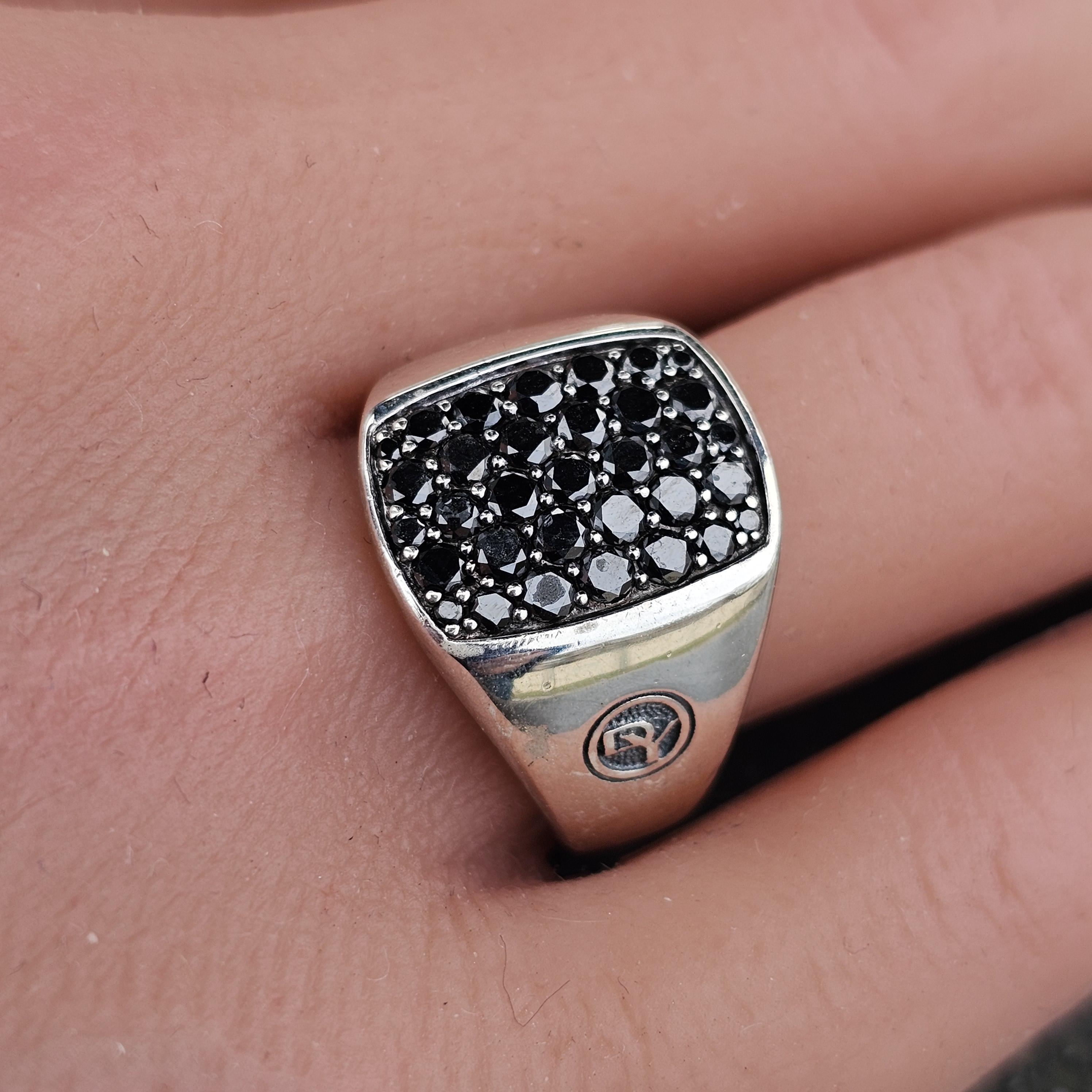David Yurman Anello con diamante nero Streamline in argento sterling misura 7 In condizioni buone in vendita a Northbrook, IL
