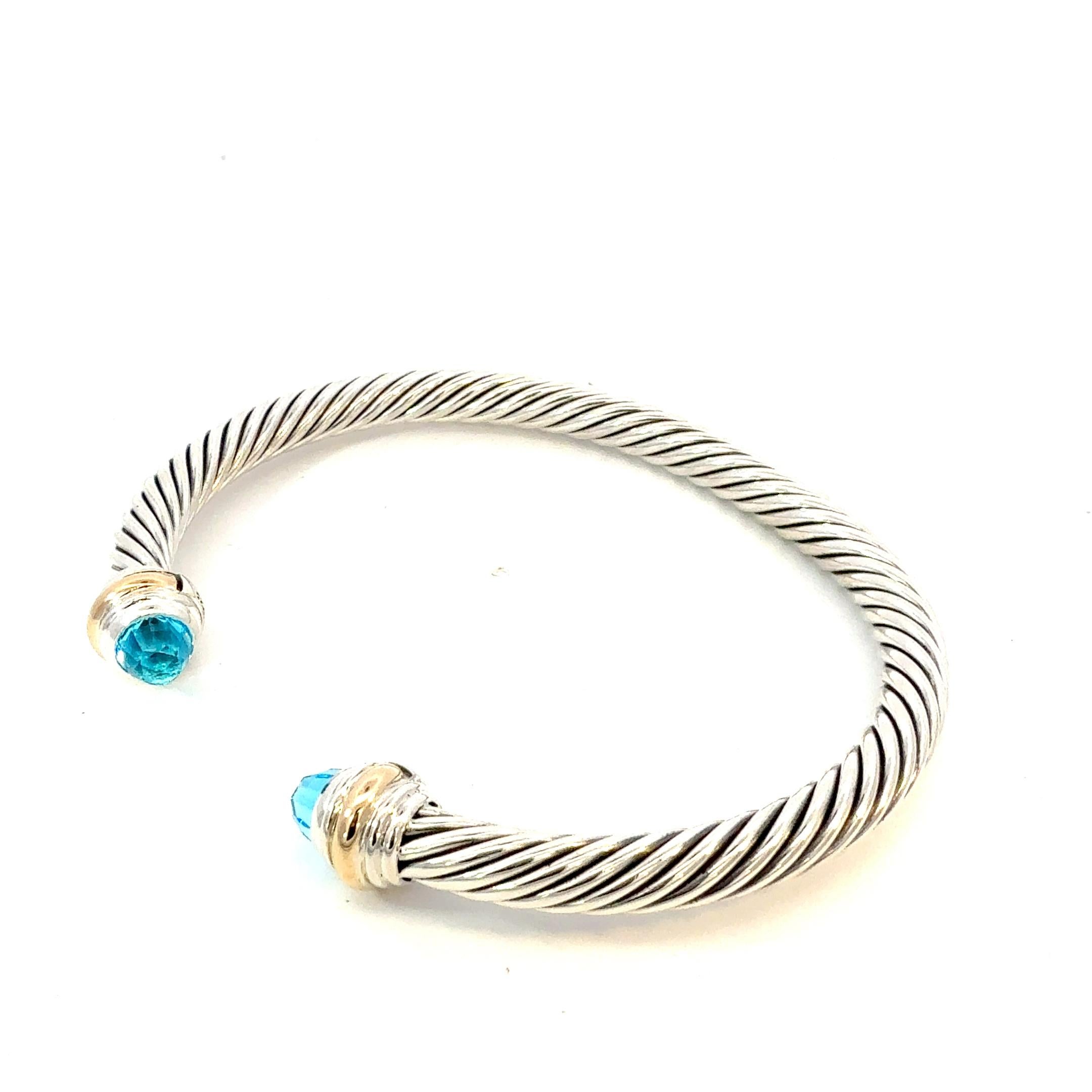 Autentico David Yurman Bracciale con topazio blu in oro e argento 14k 5 mm Estate DY636

Vendita al dettaglio: $995.00

Questo elegante bracciale Authentic David Yurman è realizzato in oro 14k e argento sterling.

VENDITORE DI FIDUCIA DAL 2002

SI