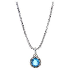 David Yurman Collar en caja con realce de topacio azul y solitario 15 3/4" 925 y oro 14k