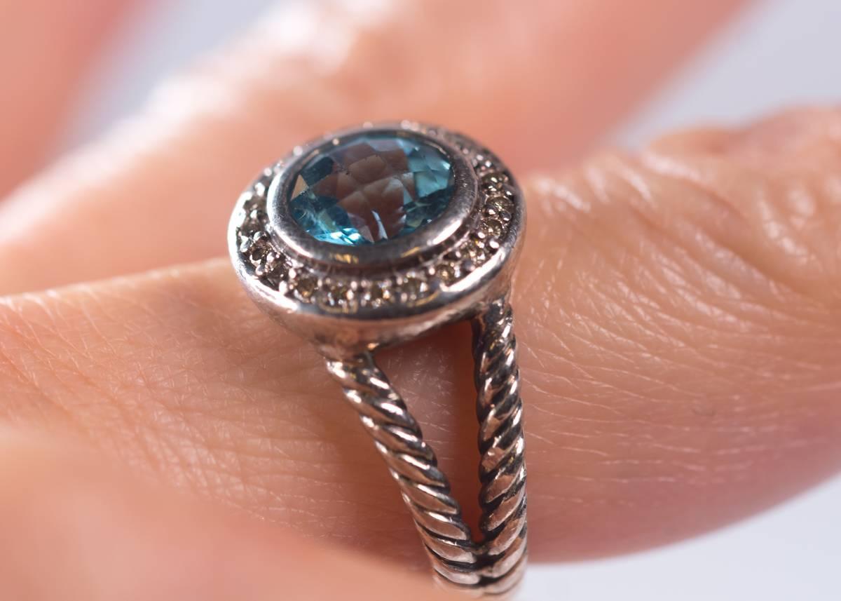 David Yurman Blue Topaz, Diamonds and Sterling Silver Cerise Halo Ring In Good Condition In Atlanta, GA