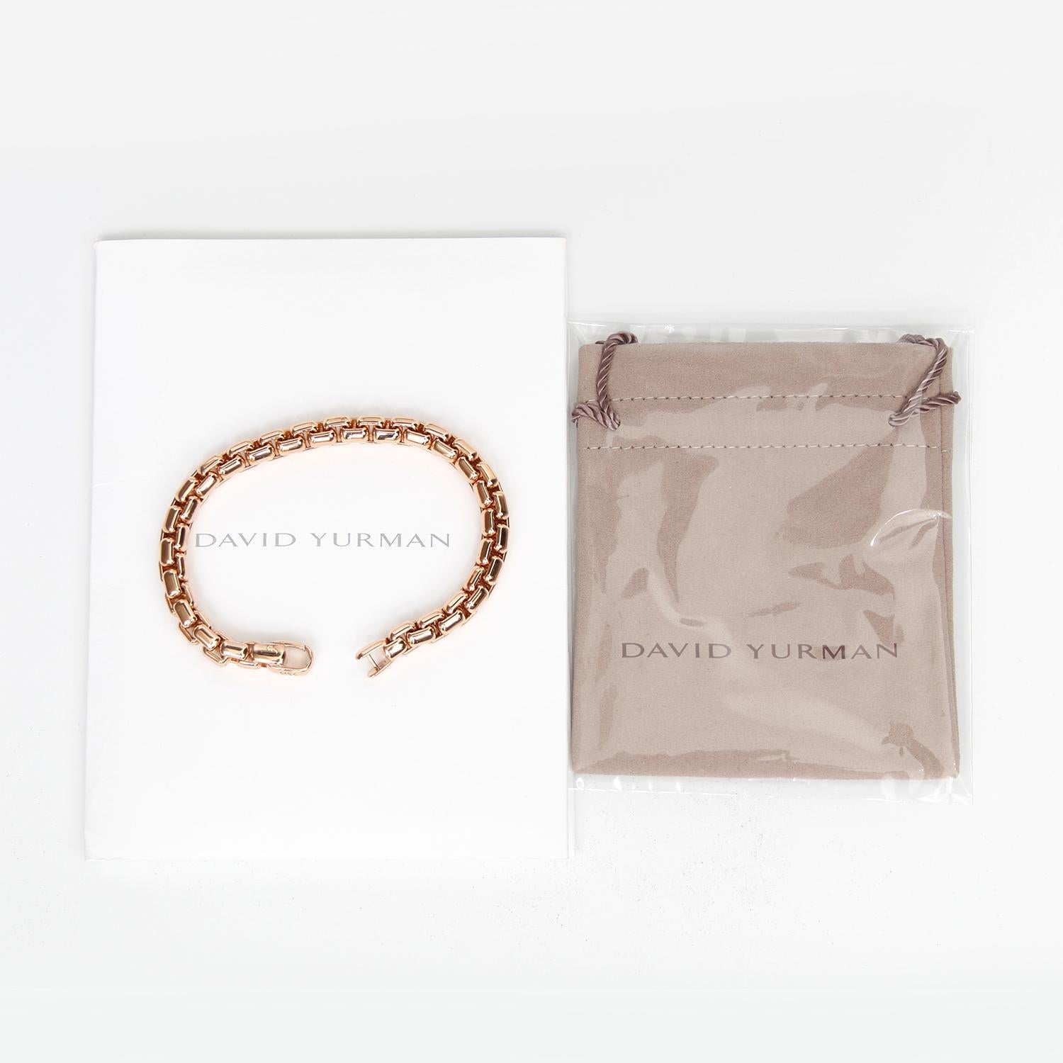 David Yurman Box Chain 18K Rose Gold Bracelet - 18K rose gold chain. 7.5 MM wide with Lobster clasp. Hallmarks include Makers mark and 18K. Pre-owned with David Yurman pouch. Will up to a 7 1/2 inch wrist. Links can be taken off too. 