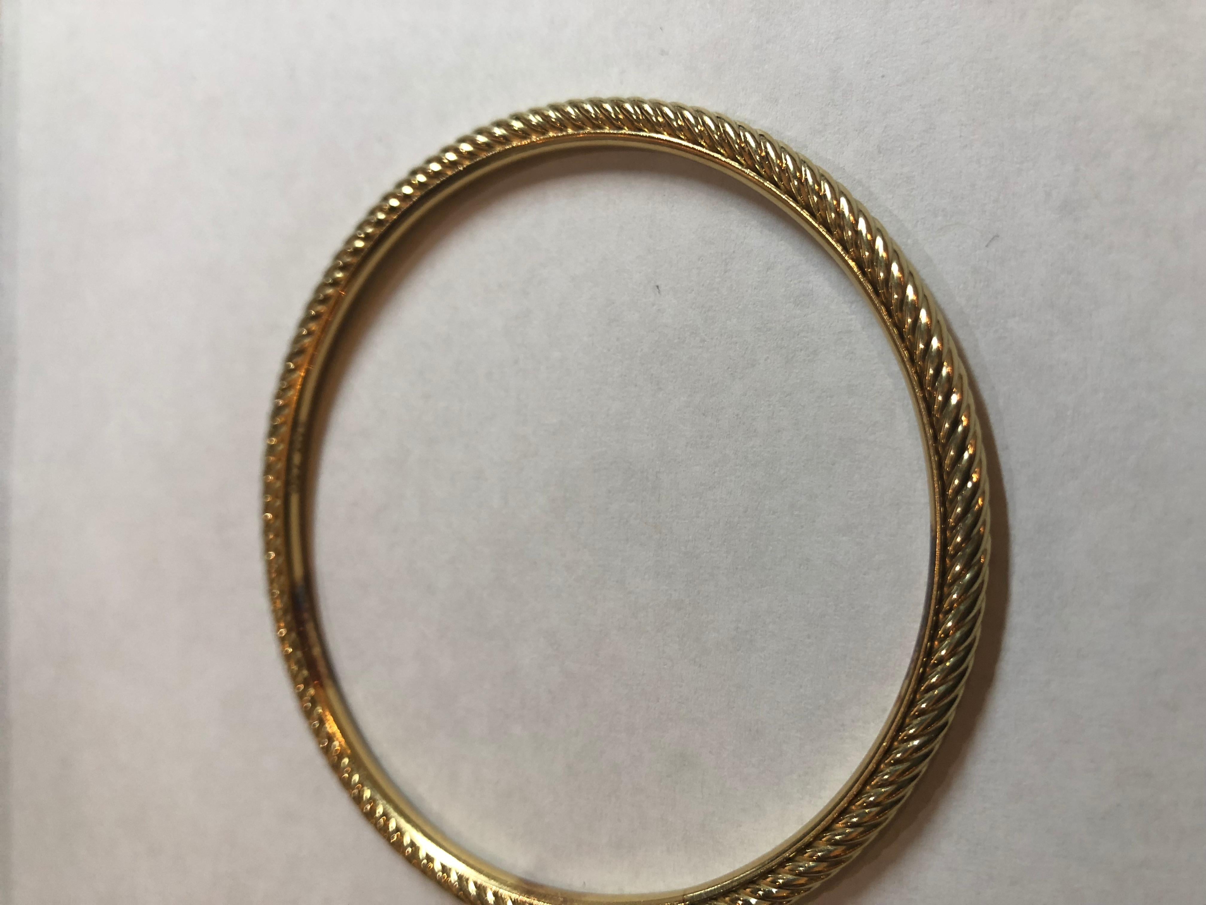 Modern David Yurman Cable and Smooth 18 Karat Yellow Gold Thin Bangle Bracelet