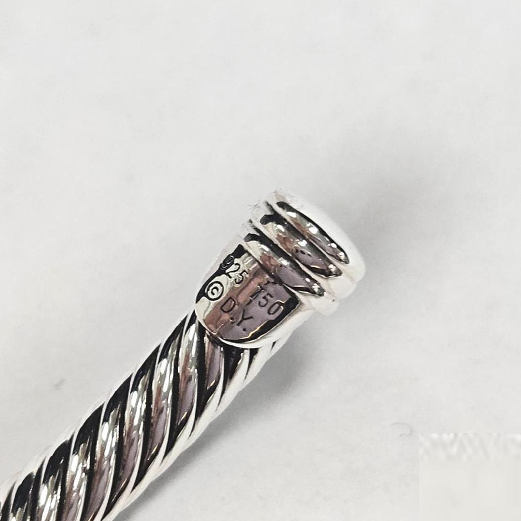 Taglio rotondo David Yurman Bracciale Cable Candy in argento sterling e oro rosa 18 carati Zaffiro rosa in vendita