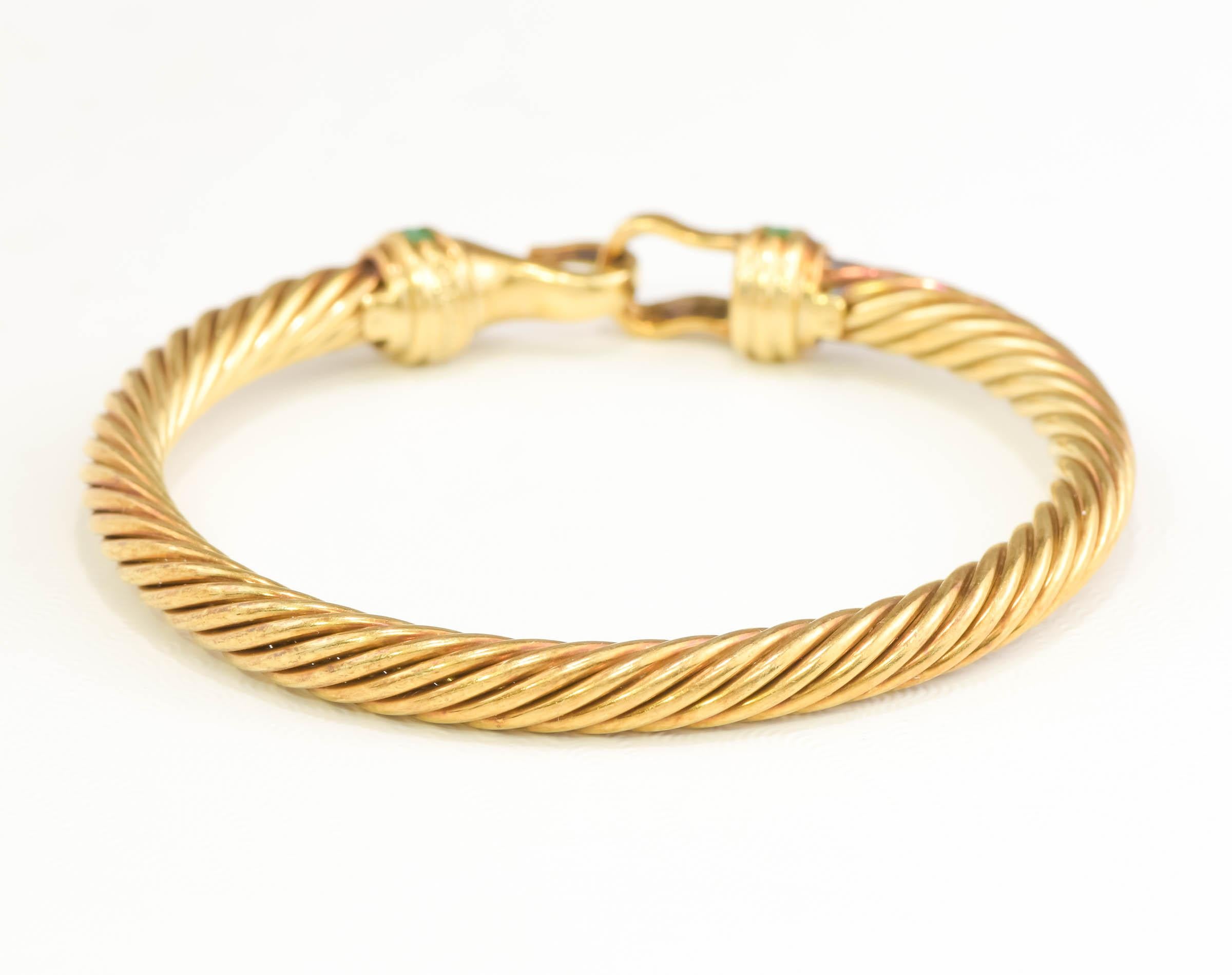 David Yurman Cable Classic Gold Buckle Bracelet with Emeralds In Good Condition For Sale In Danvers, MA