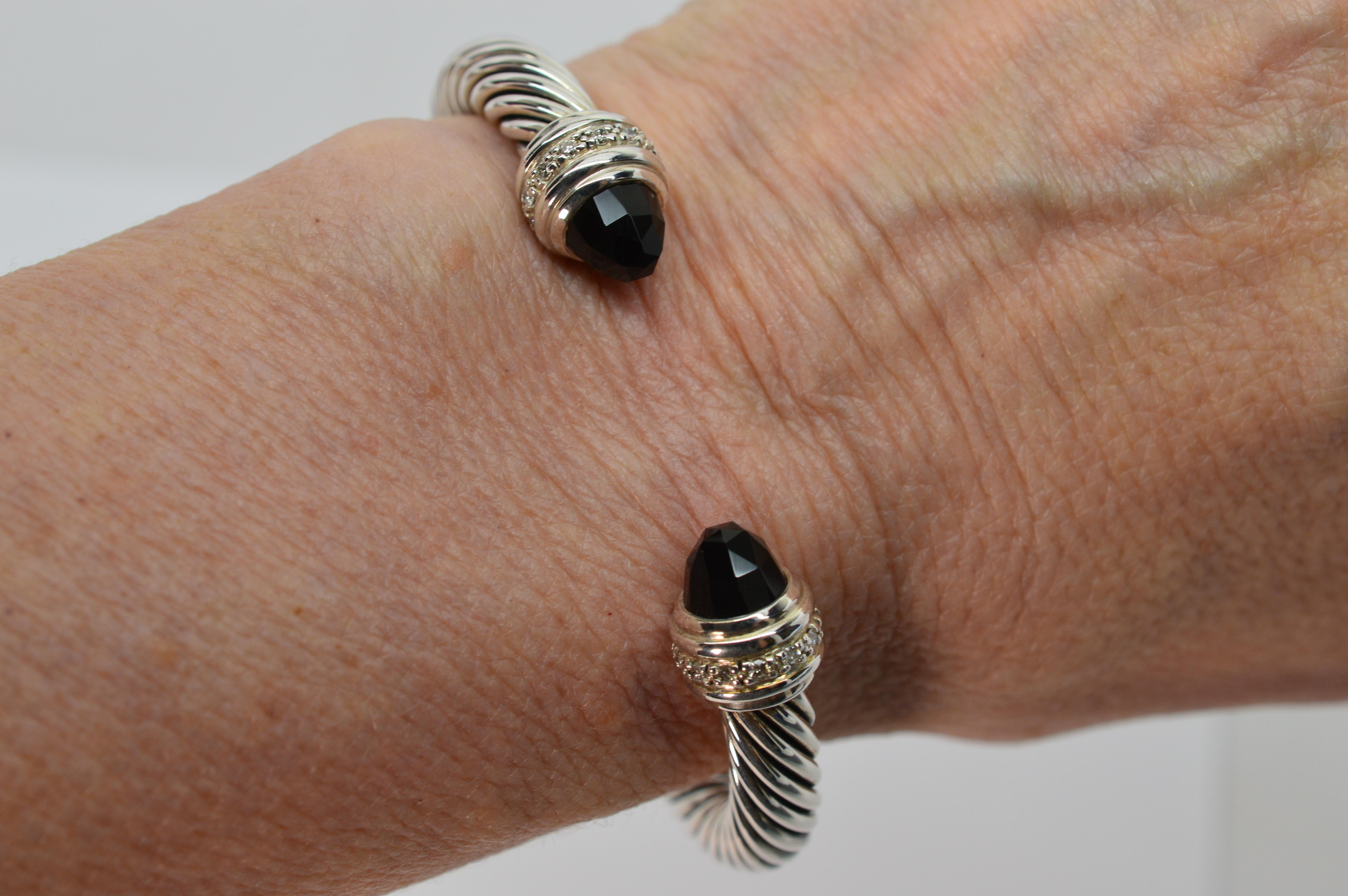 David Yurman Cable Classic Sterling Silver Bracelet w Onyx & Diamond Accents In Excellent Condition In Mount Kisco, NY