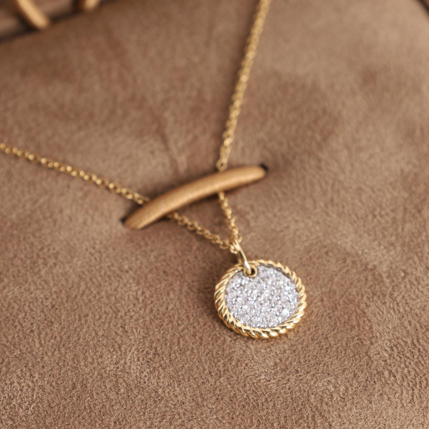 Taglio rotondo David Yurman Collana con piastre pavé da collezione in cavo, oro in vendita