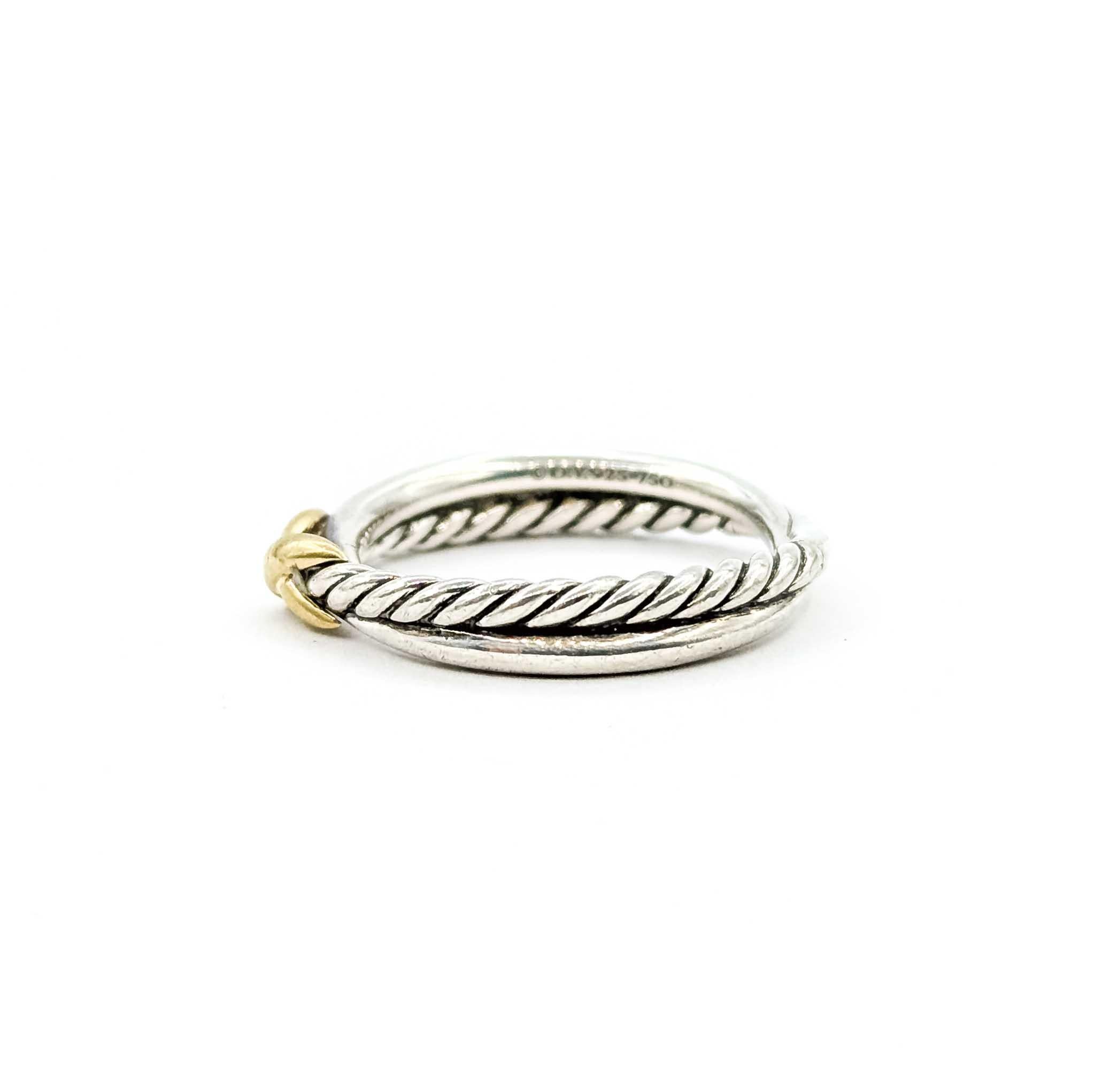 David Yurman Anello incrociato con cavo in argento sterling e oro giallo 18 carati in vendita 4