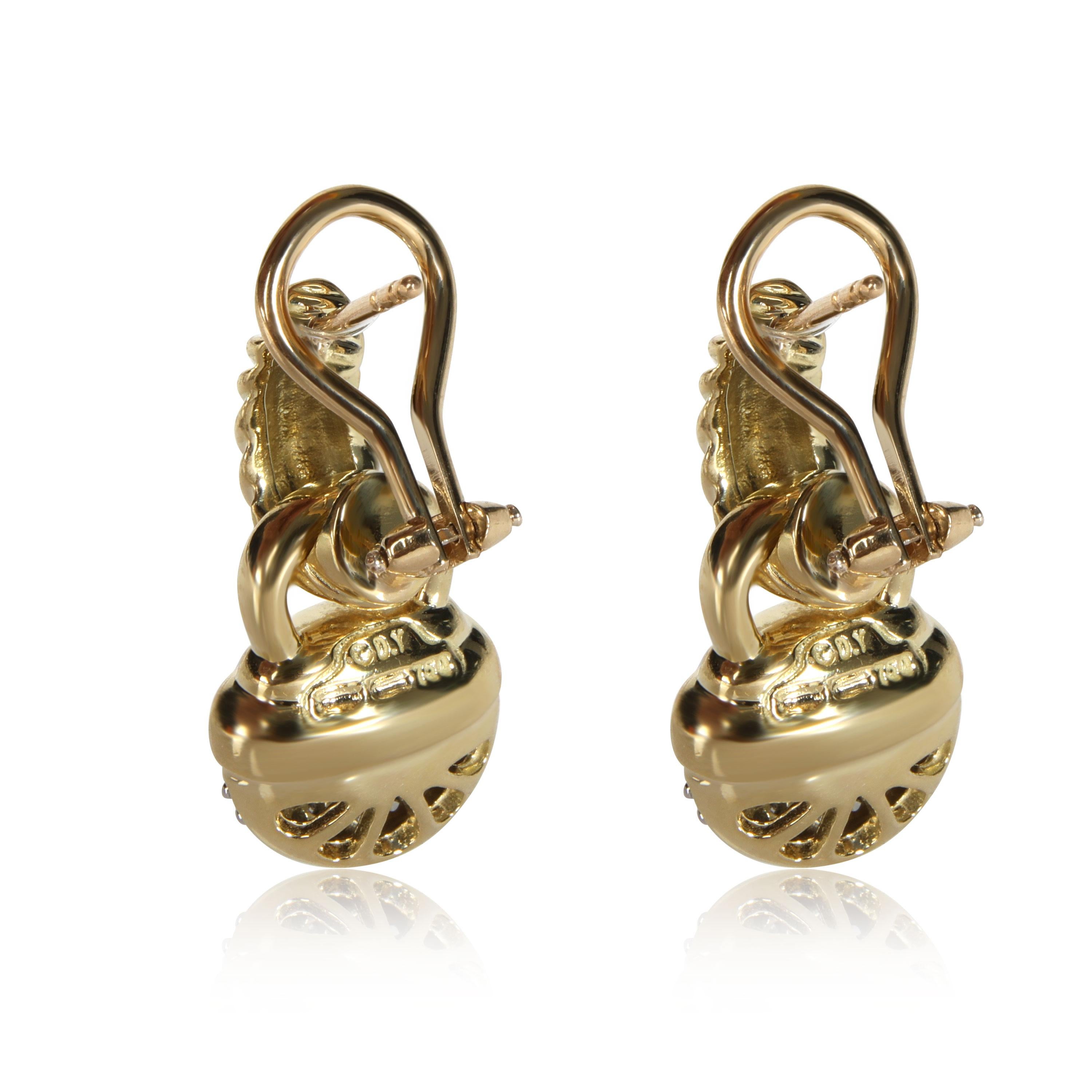 
David Yurman Cable Diamond Acorn Drop Earring in 18K Yellow Gold 0.64 CTW

PRIMARY DETAILS
SKU: 112000
Listing Title: David Yurman Cable Diamond Acorn Drop Earring in 18K Yellow Gold 0.64 CTW
Condition Description: Retails for 3200 USD. In