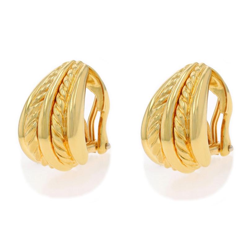David Yurman Cable Shrimp J-Hoop Earrings - Yellow Gold 18k Clip-Ons In Excellent Condition For Sale In Greensboro, NC