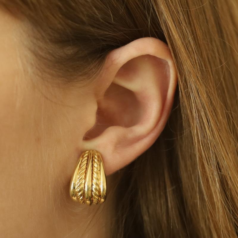 Women's David Yurman Cable Shrimp J-Hoop Earrings - Yellow Gold 18k Clip-Ons For Sale
