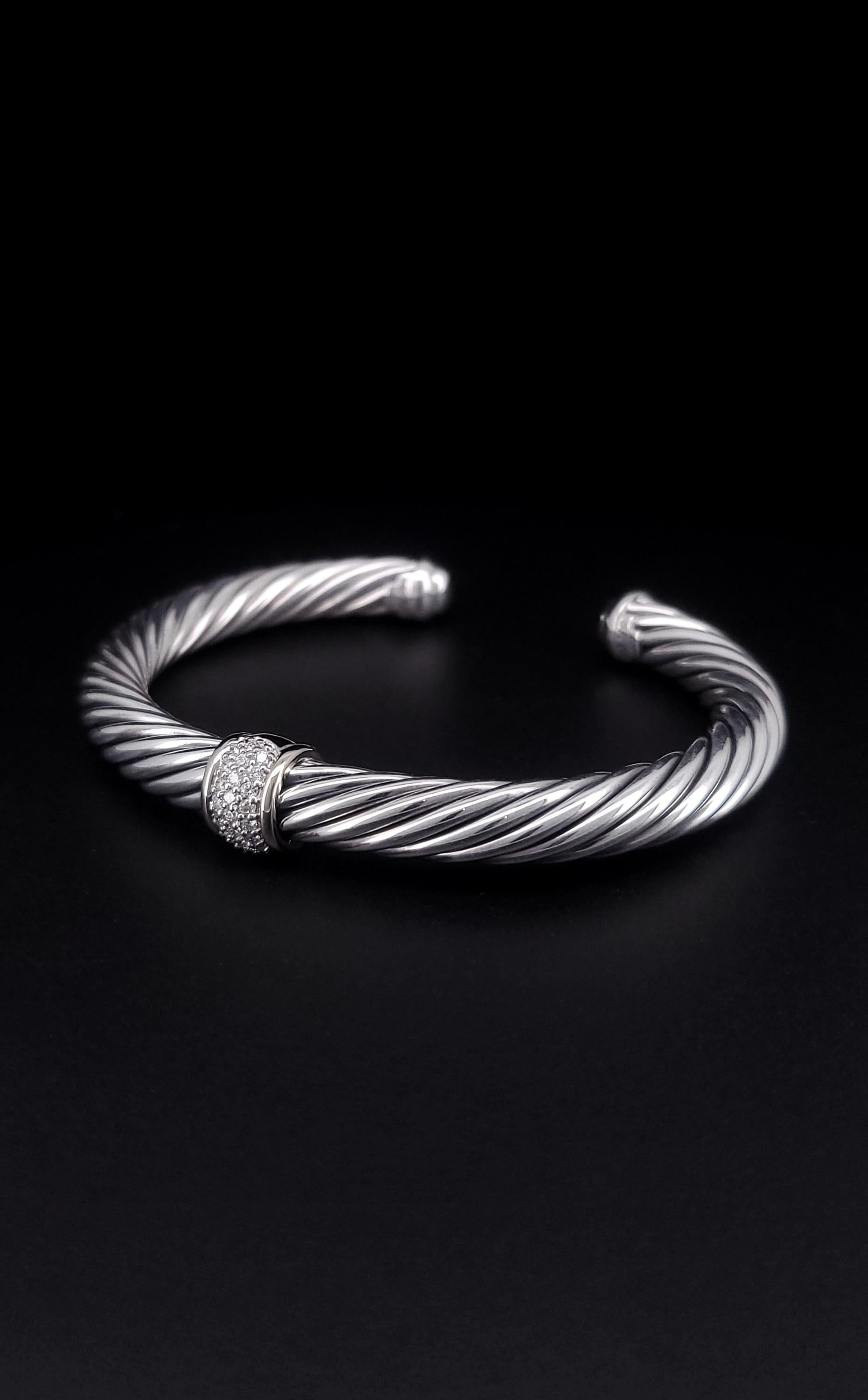 Round Cut David Yurman Cable Two-Tone 18k White Gold Sterling Silver Bracelet 7mm For Sale