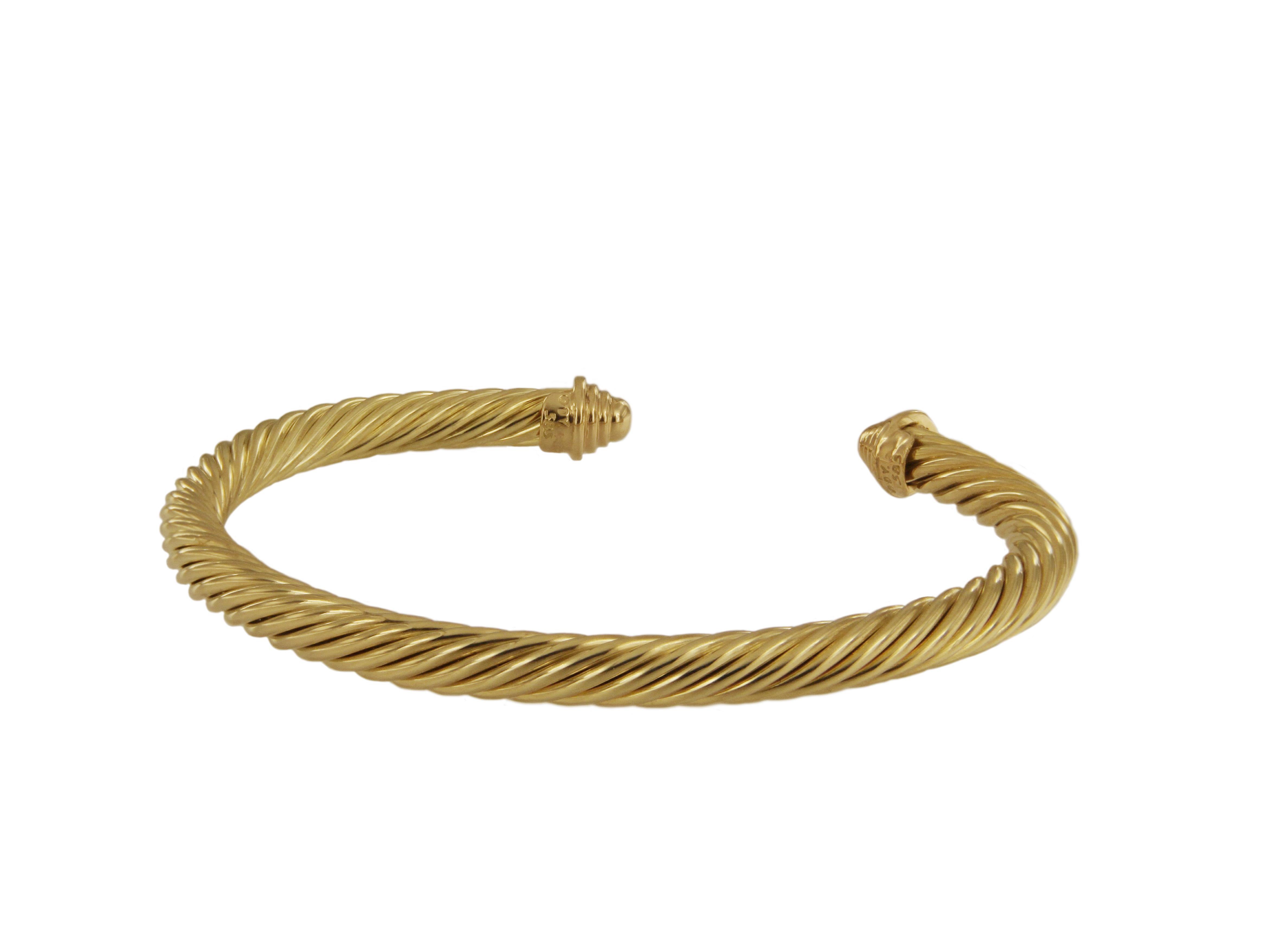 18k Yellow Gold
Weight: 13.5gr
Width: 5mm
Medium size
Comes with David Yurman box
New, no tags