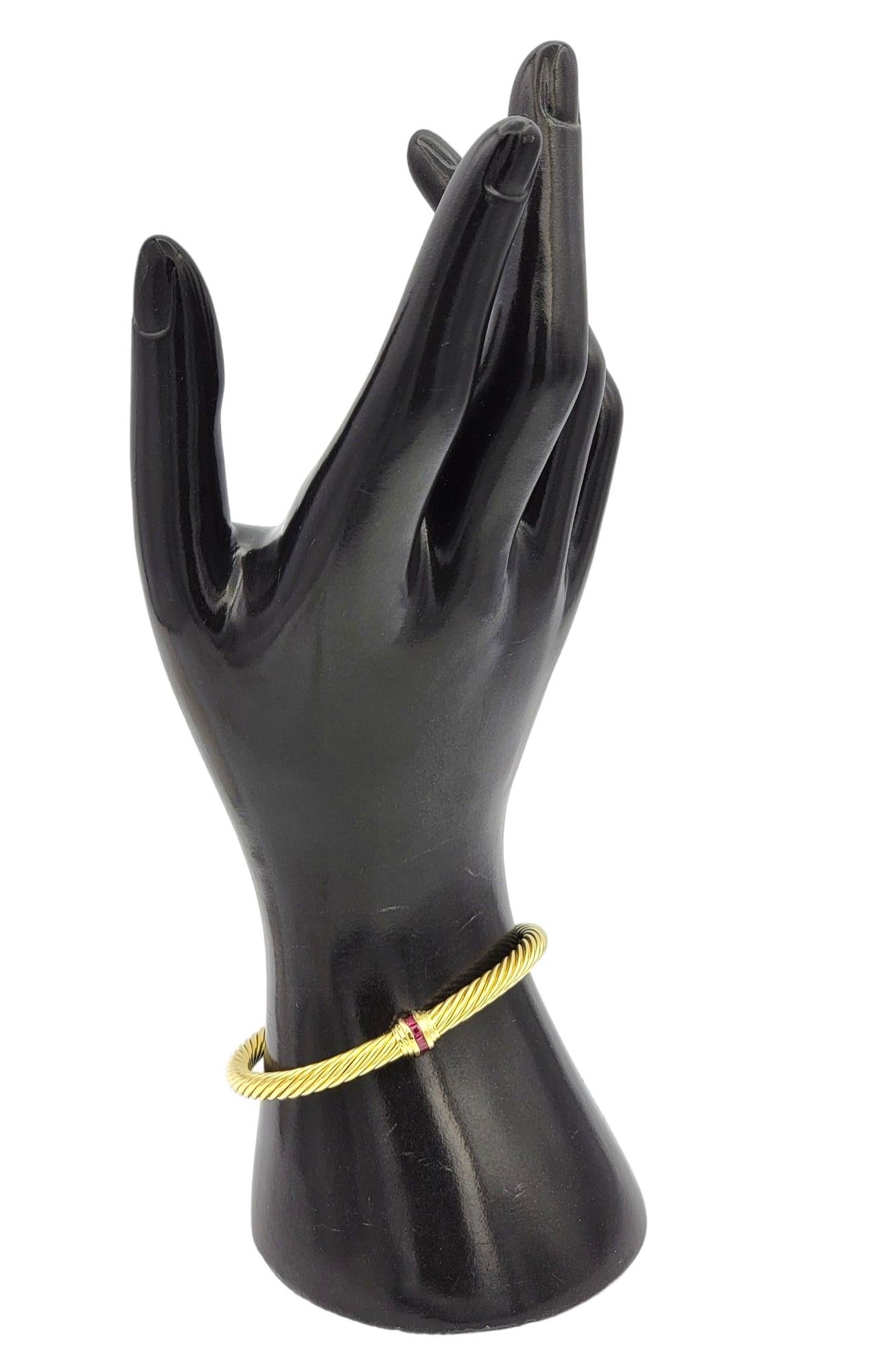 David Yurman Cablespira Kabel-Kabel-Manschettenarmband mit 5 mm und Rubinen aus 18 Karat Gelbgold 2